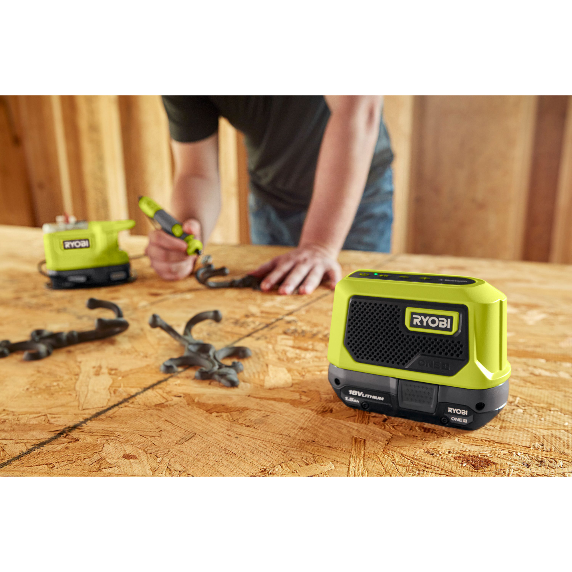 Högtalare RYOBI ONE+ RBTM18-0 0,3kg 3år (utan batteri & laddare)