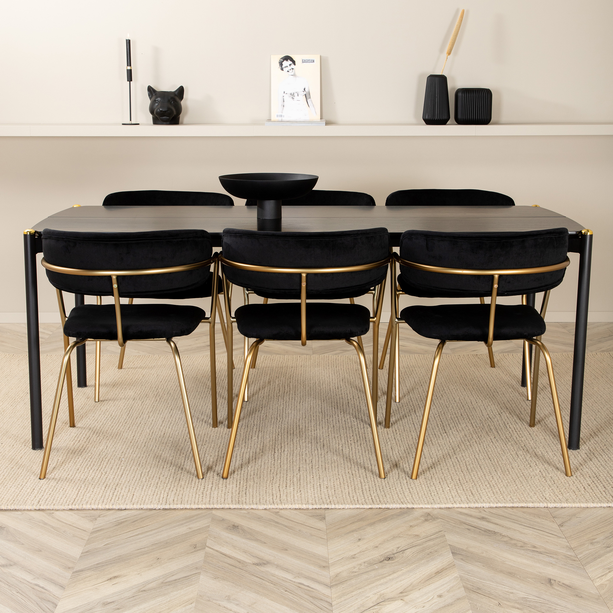 Matgrupp Venture Home Paris med 6 Aris Stolar