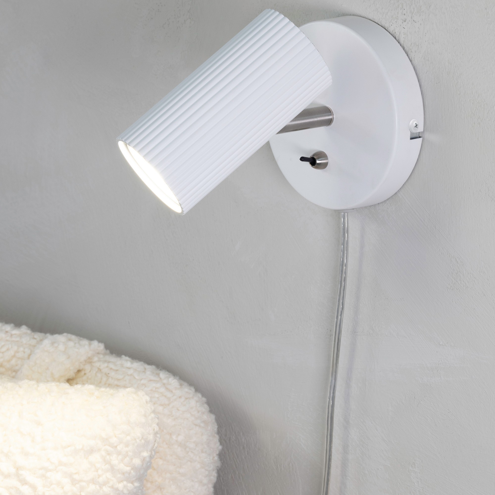 Vägglampa Markslöjd Costilla 1L