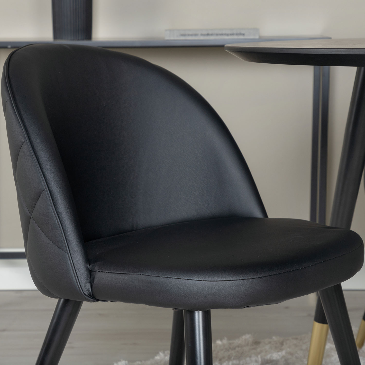 Matgrupp Venture Home Dipp med 4 Velvet stolar Skinn