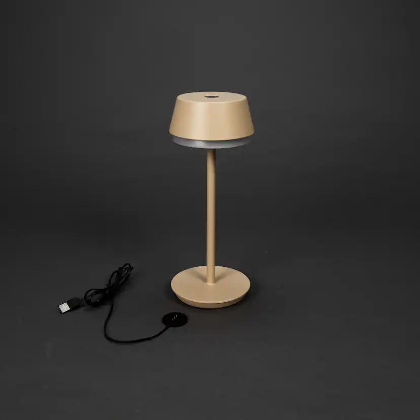 Bordslampa Gnosjö Konstsmide Lyon USB