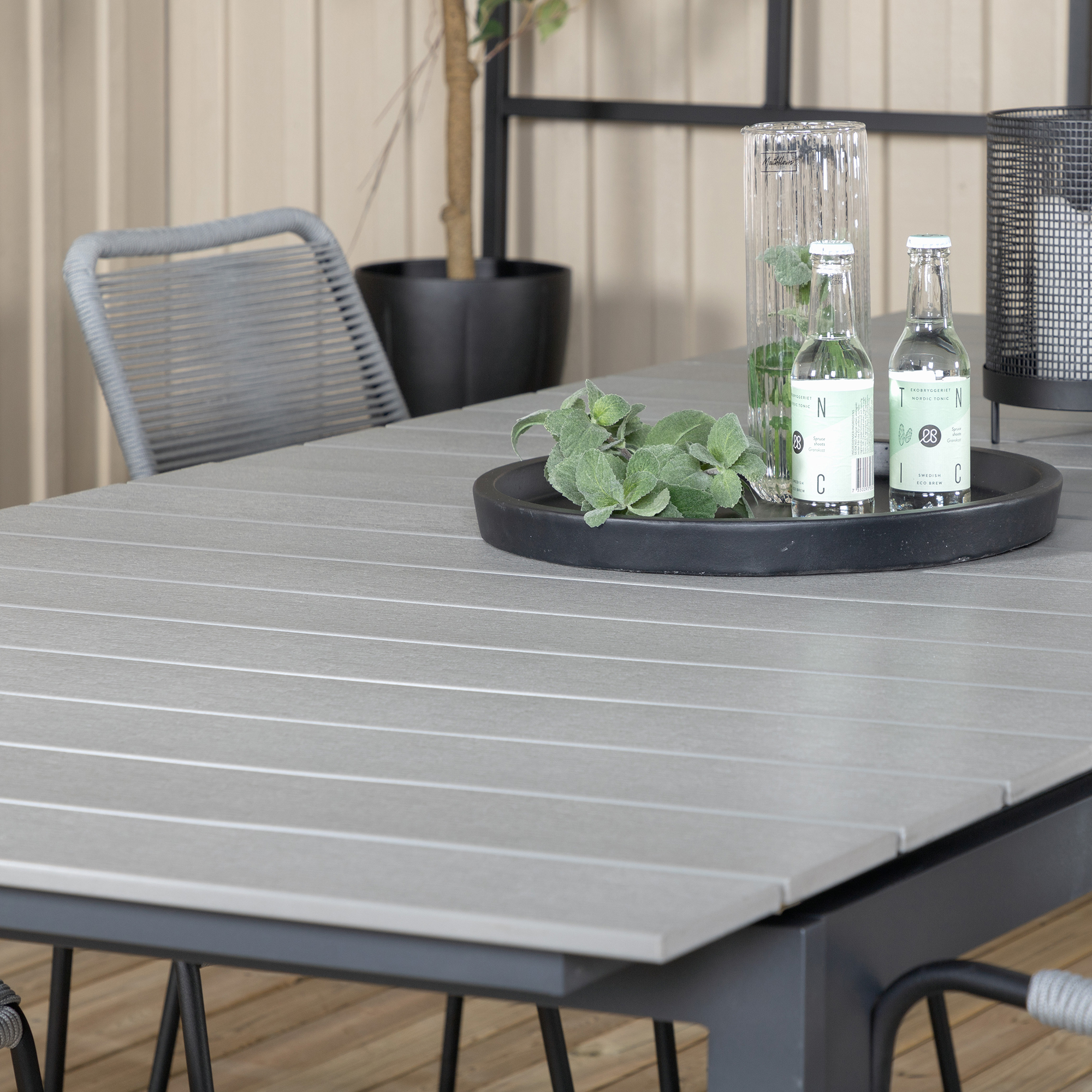 Matgrupp Venture Home Lova 224 med 6 Leon Matstolar