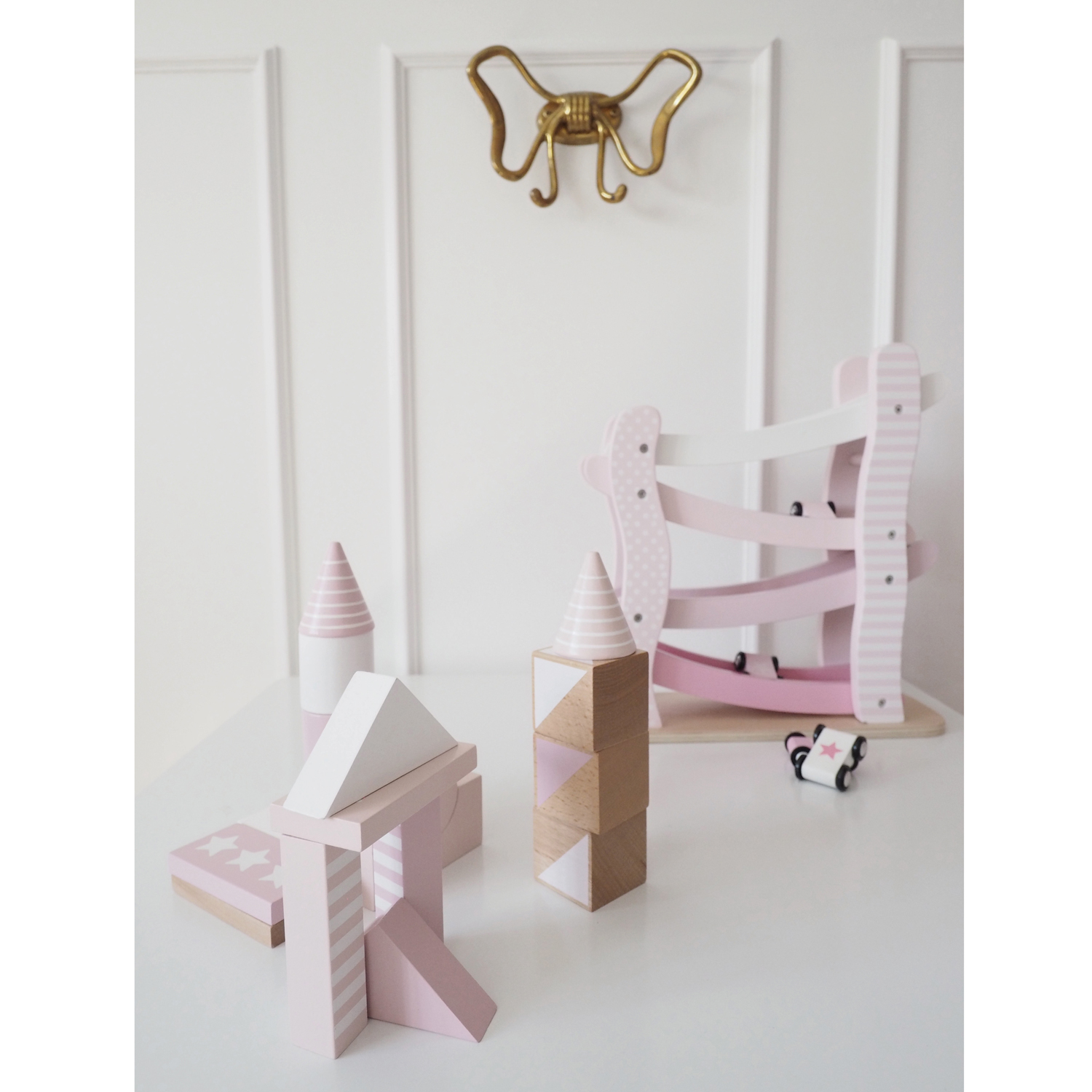 Bilbana Jabadabado Med Bilar Rosa