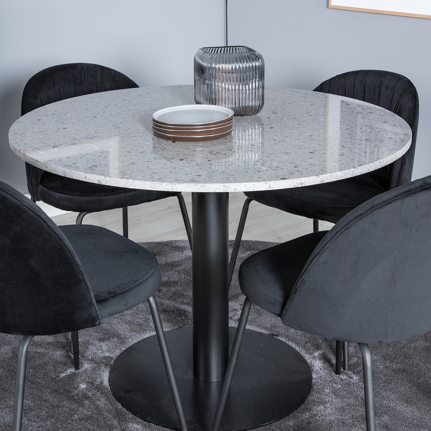 Matgrupp Venture Home Roxanna med 4 Wrigley Stolar Runt