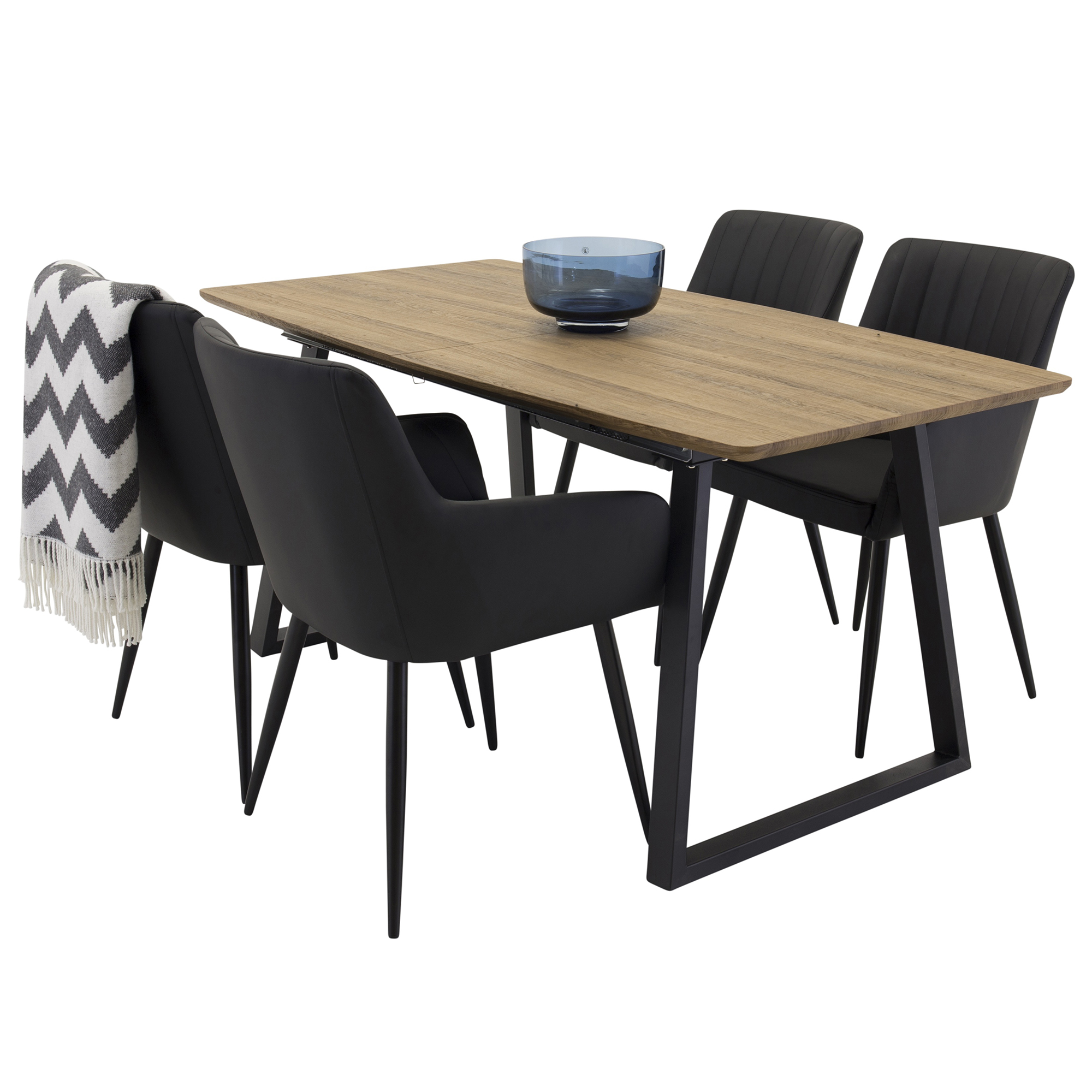 Matgrupp Venture Home Ina2 med 4 Corina Stolar Konstläder