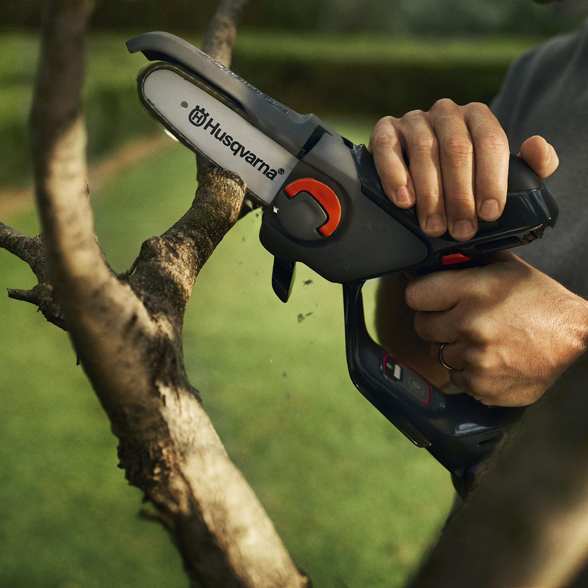 Grensåg Husqvarna Aspire™ P5 Med Batteri och Laddare