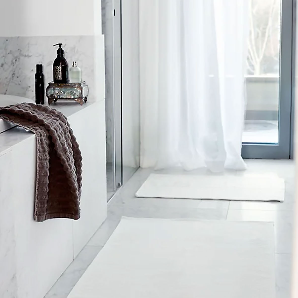 Badrumsmatta Himla Love White