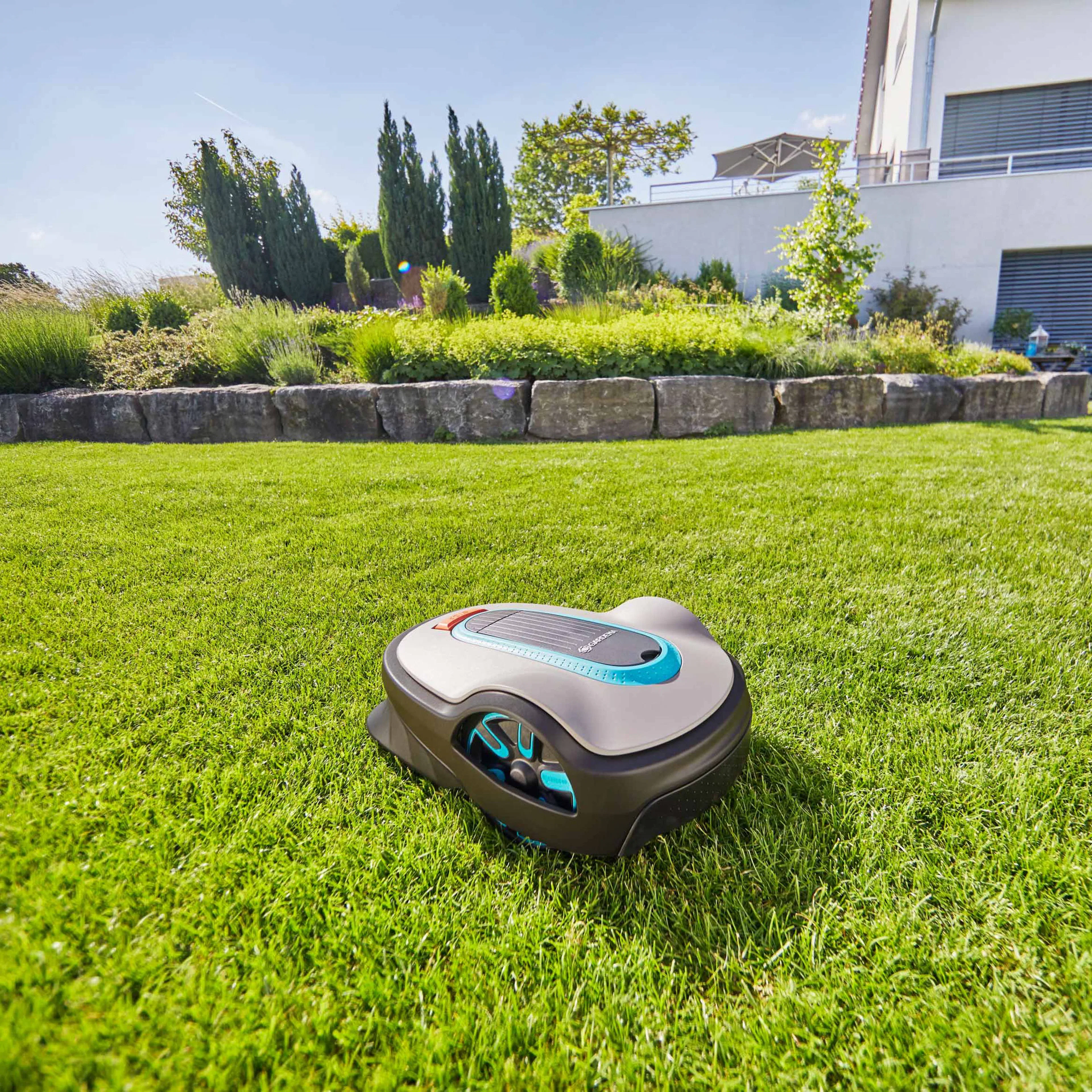 Bästa robotgräsklipparen för din trädgård – så väljer du rätt nivå på robotklippare