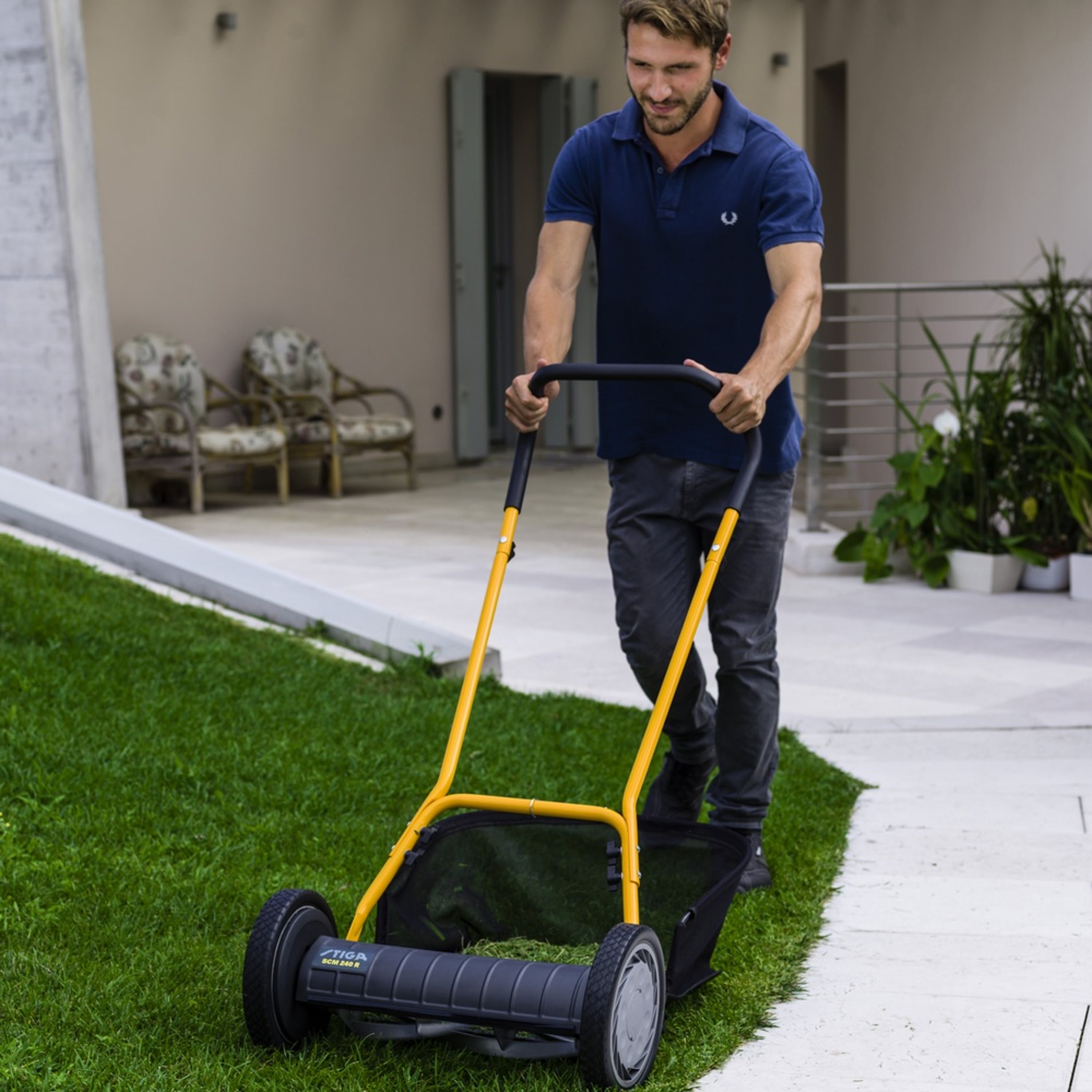 Gräsklippare Stiga SCM 240 R