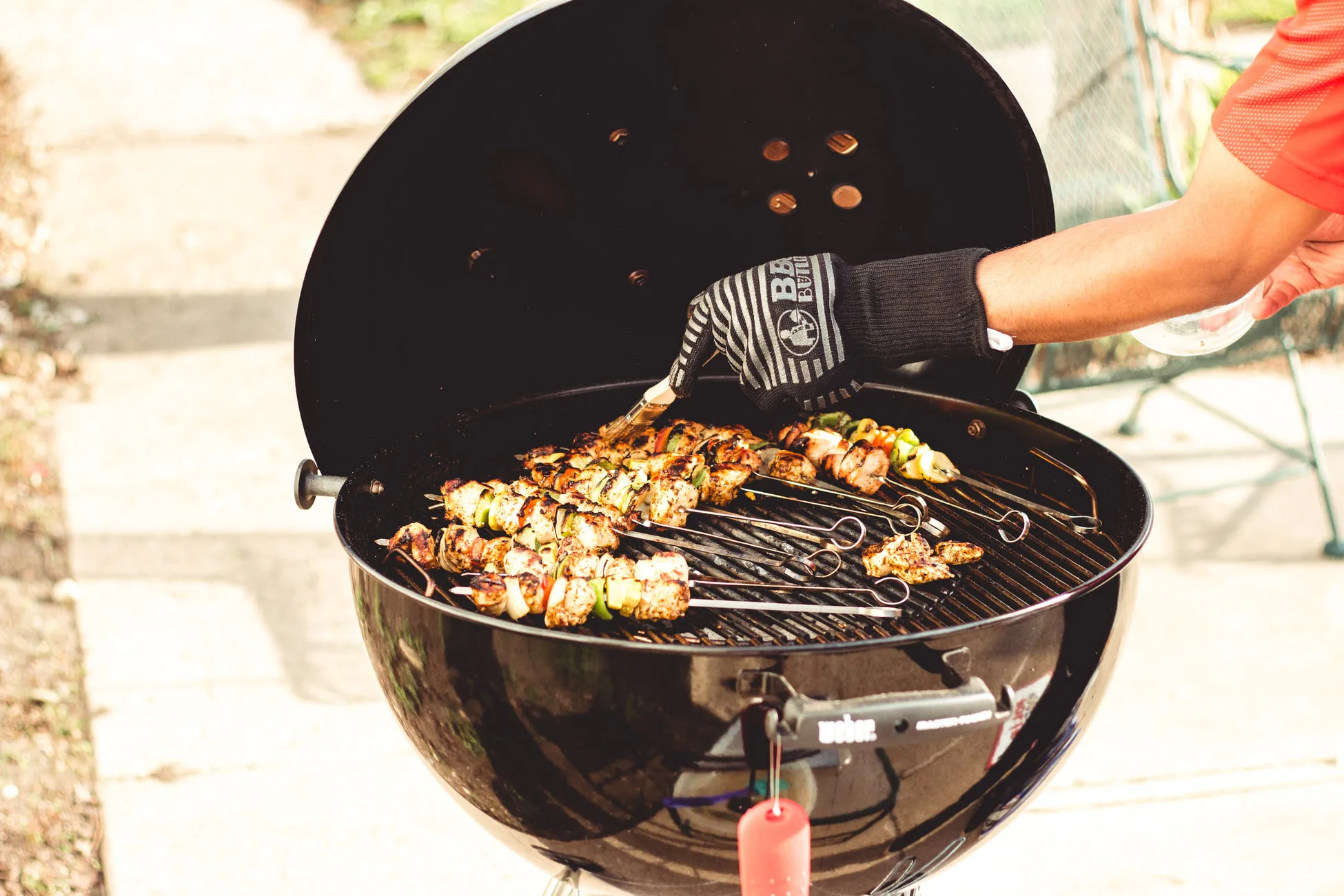 Hitta bästa kolgrillen - från portabel liten kolgrill till stor klotgrill