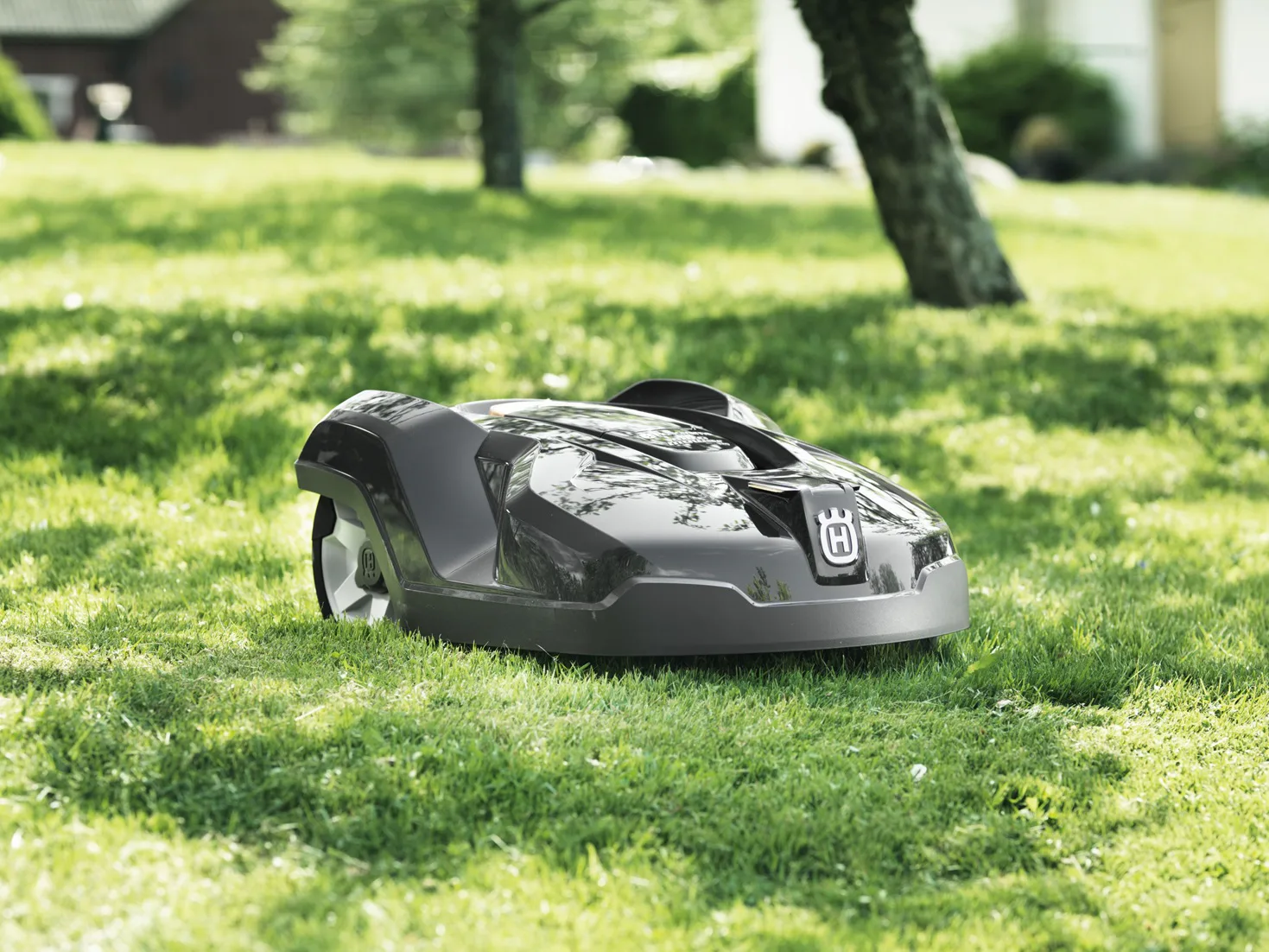 Robotgräsklippare: 9 frågor alla undrar över inför köpet