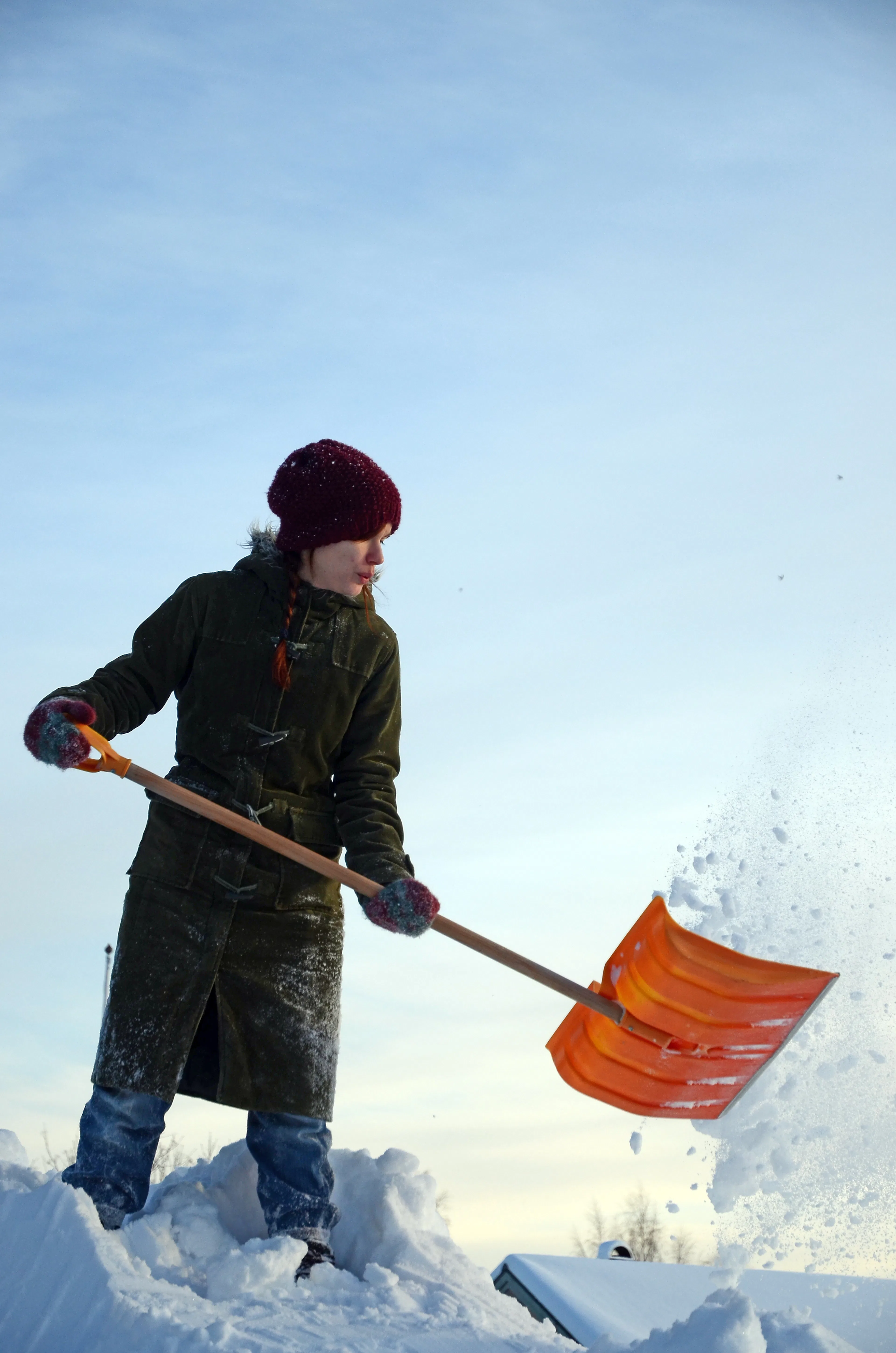 Skotta snö – bästa tipsen för en effektiv snöskottning