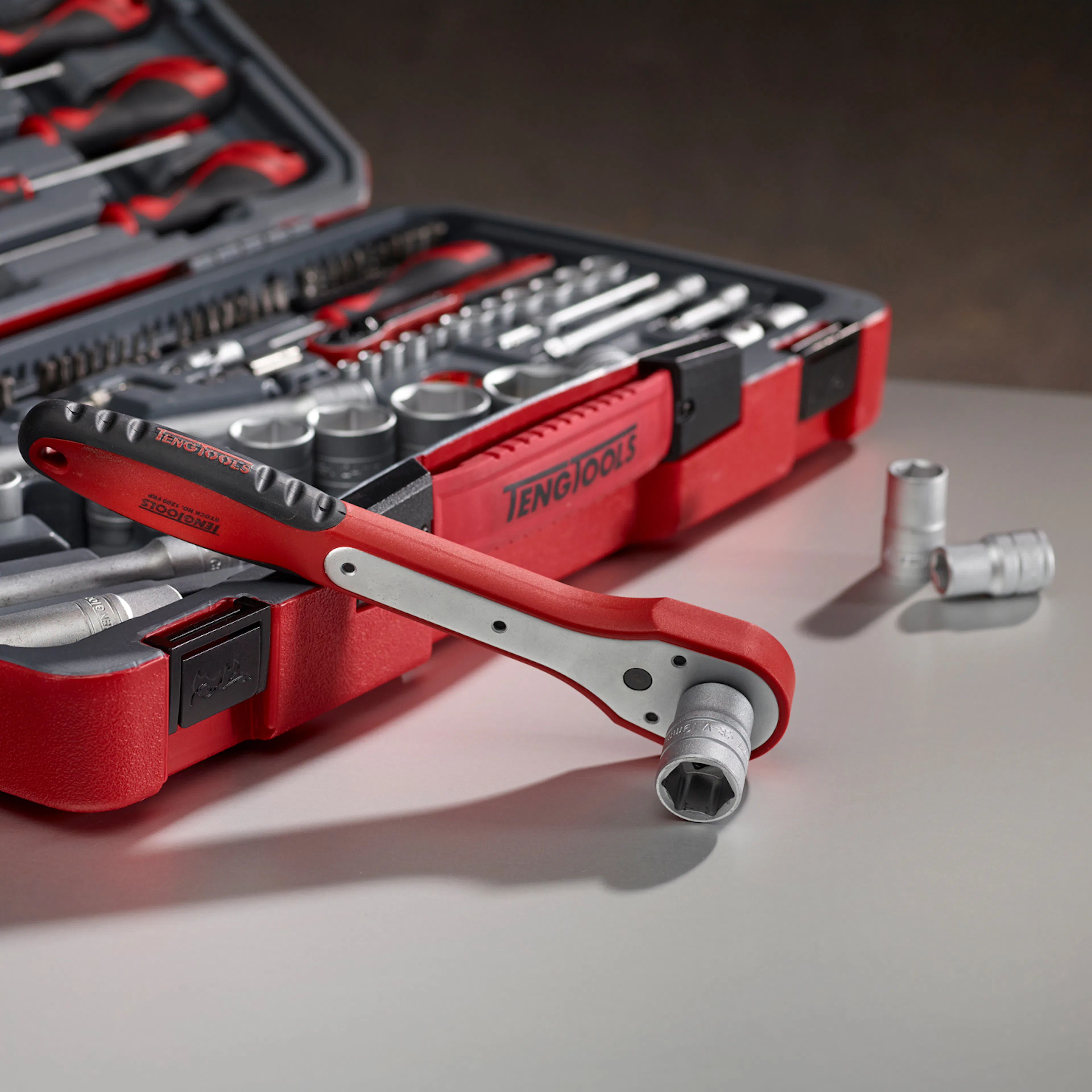 tm095-socket-set-02.jpg
