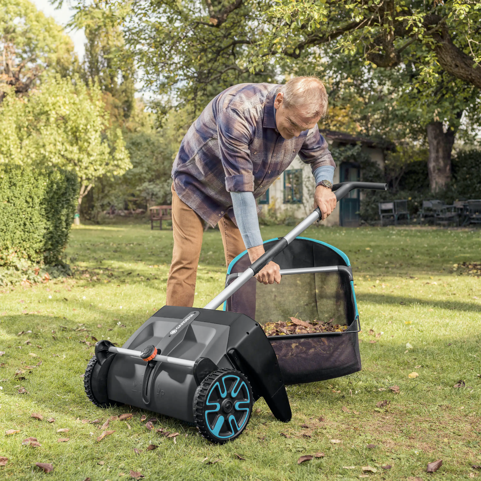 Underlätta jordförbättringen med en lövuppsamlare