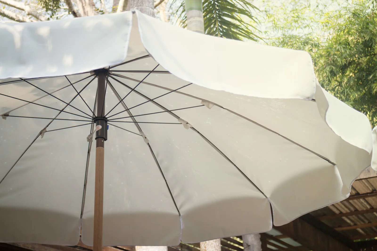 Välja solskydd altan – terrassmarkis, parasoll, pergola eller paviljong