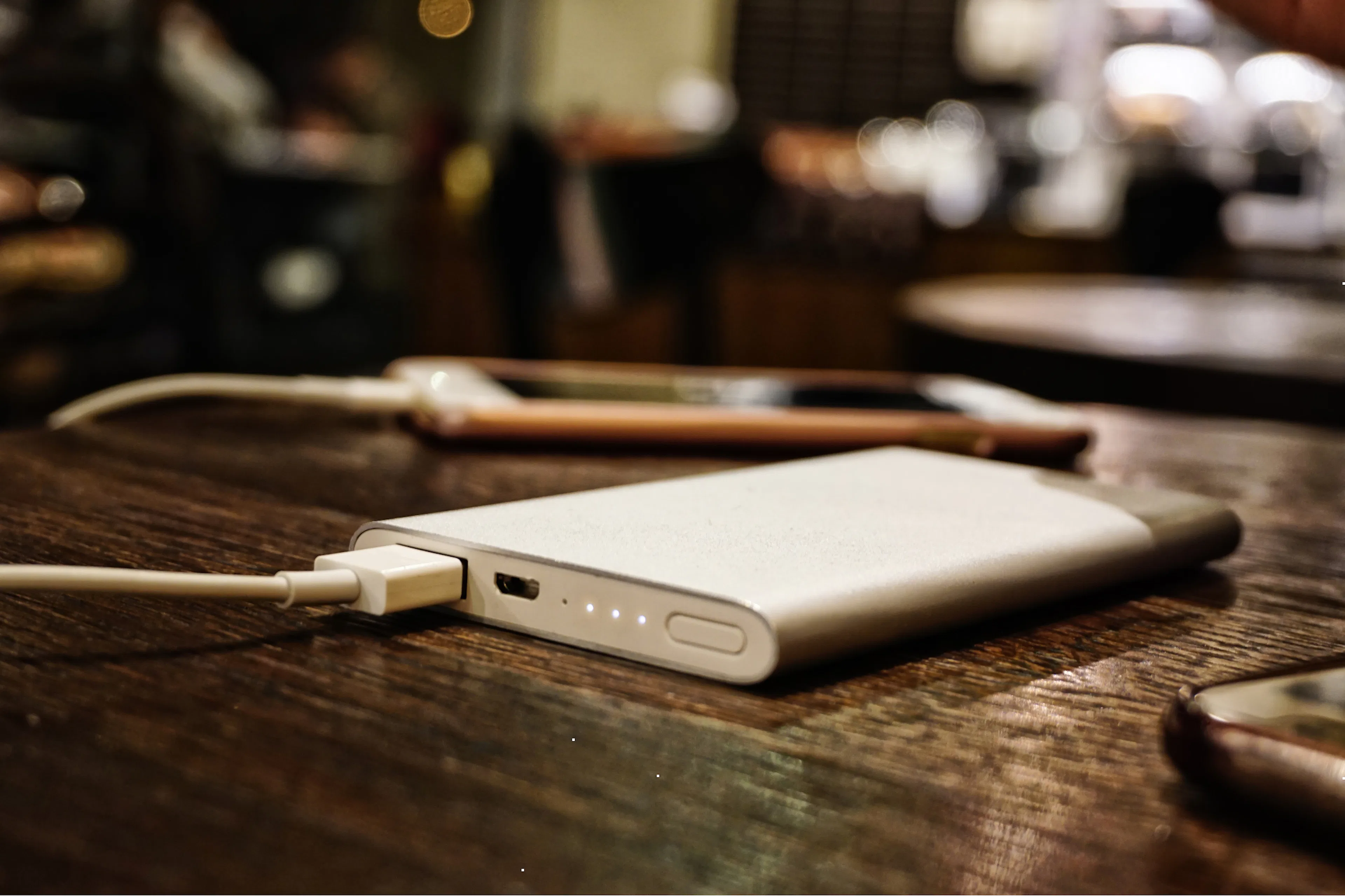 Powerbank bäst i test 2026: Vi jämför bästa powerbank för olika behov