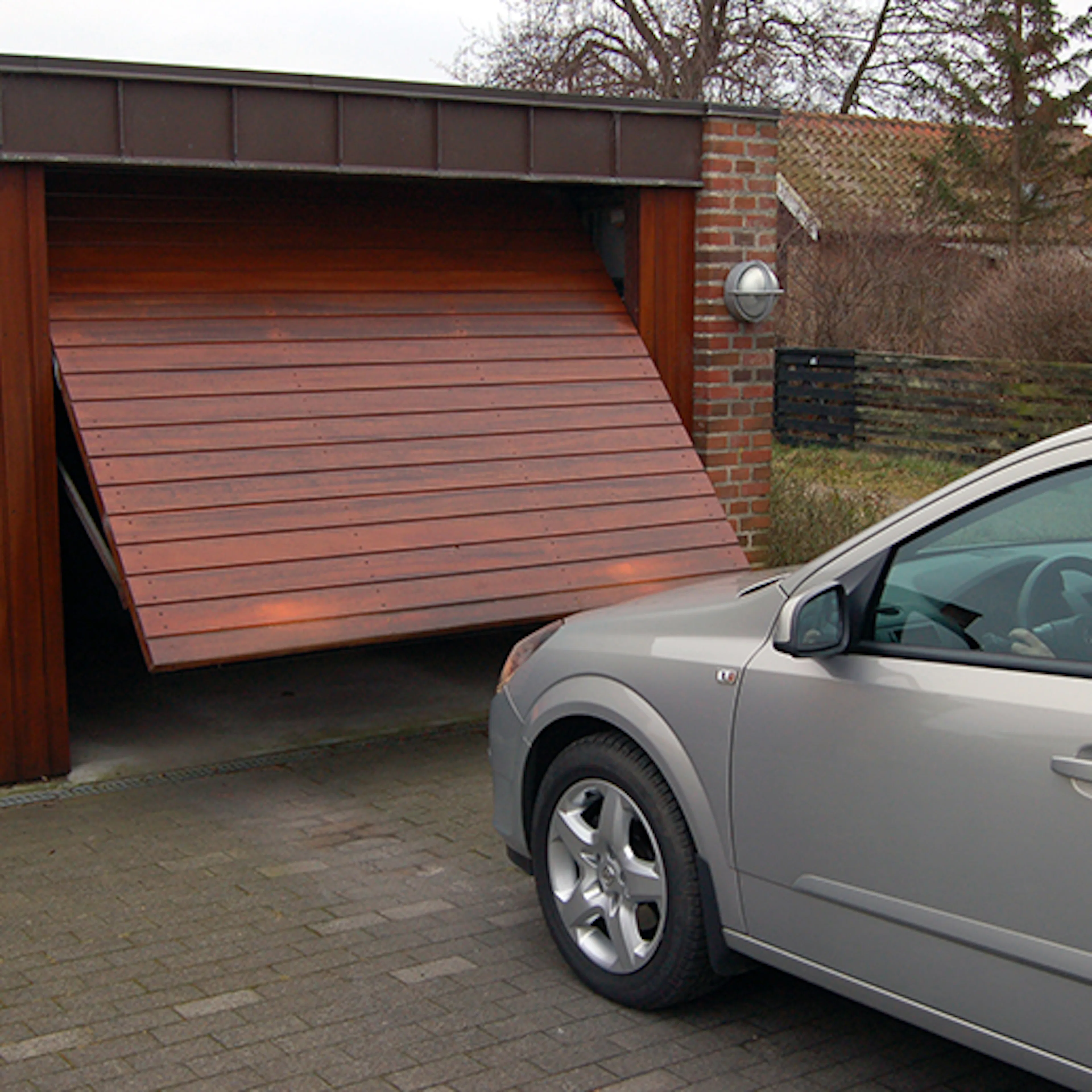 Garageportsöppnare