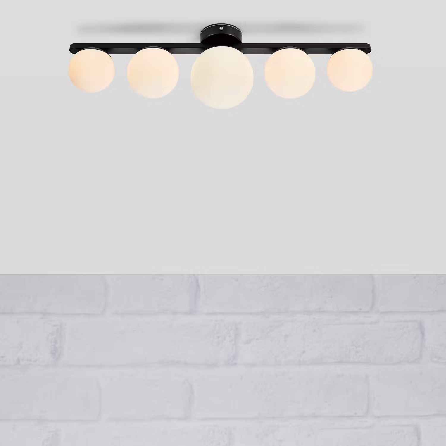 Belysning i badrum - Taklampa Puro