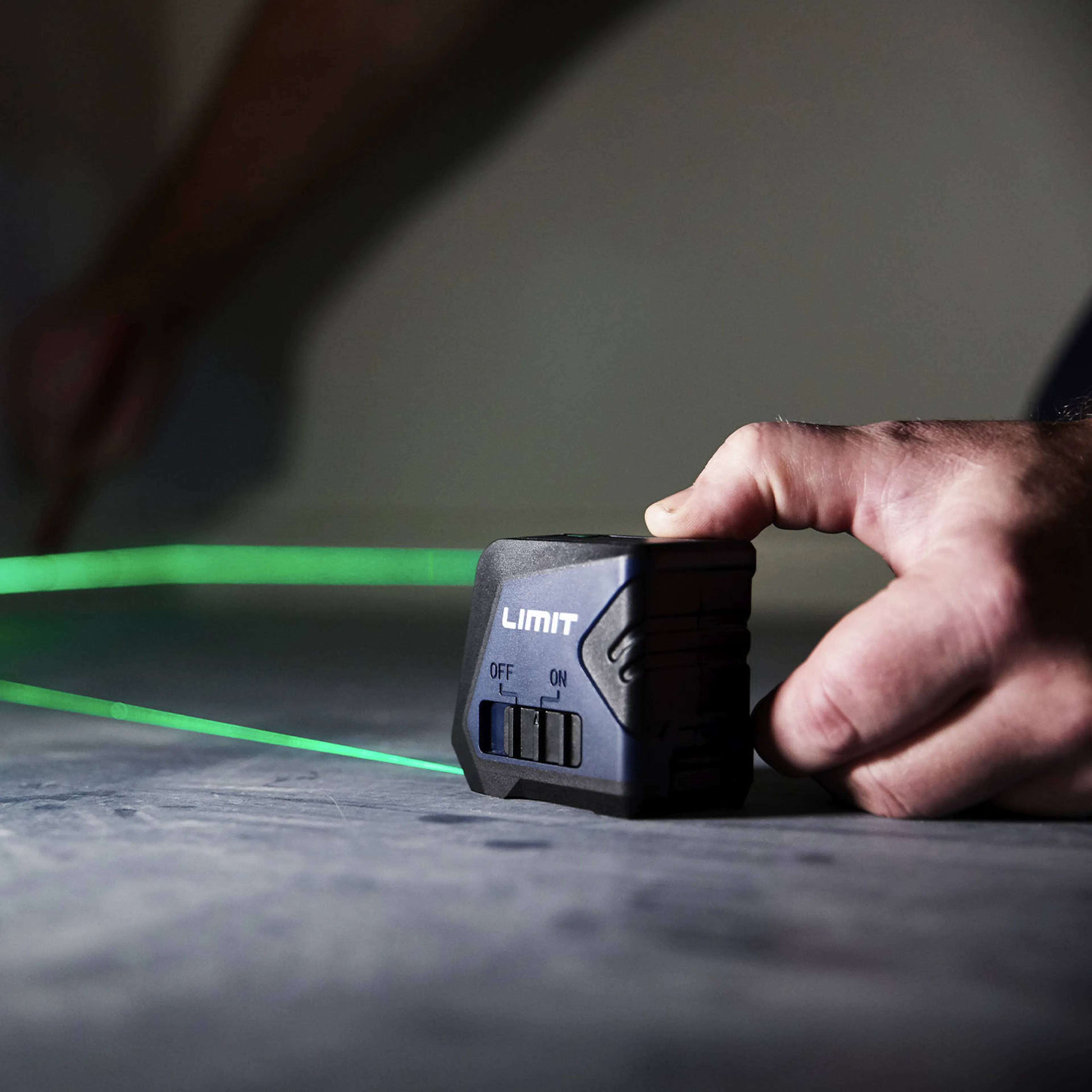 mall_galleri_0005_limit-cube-laser-green-_close.jpg
