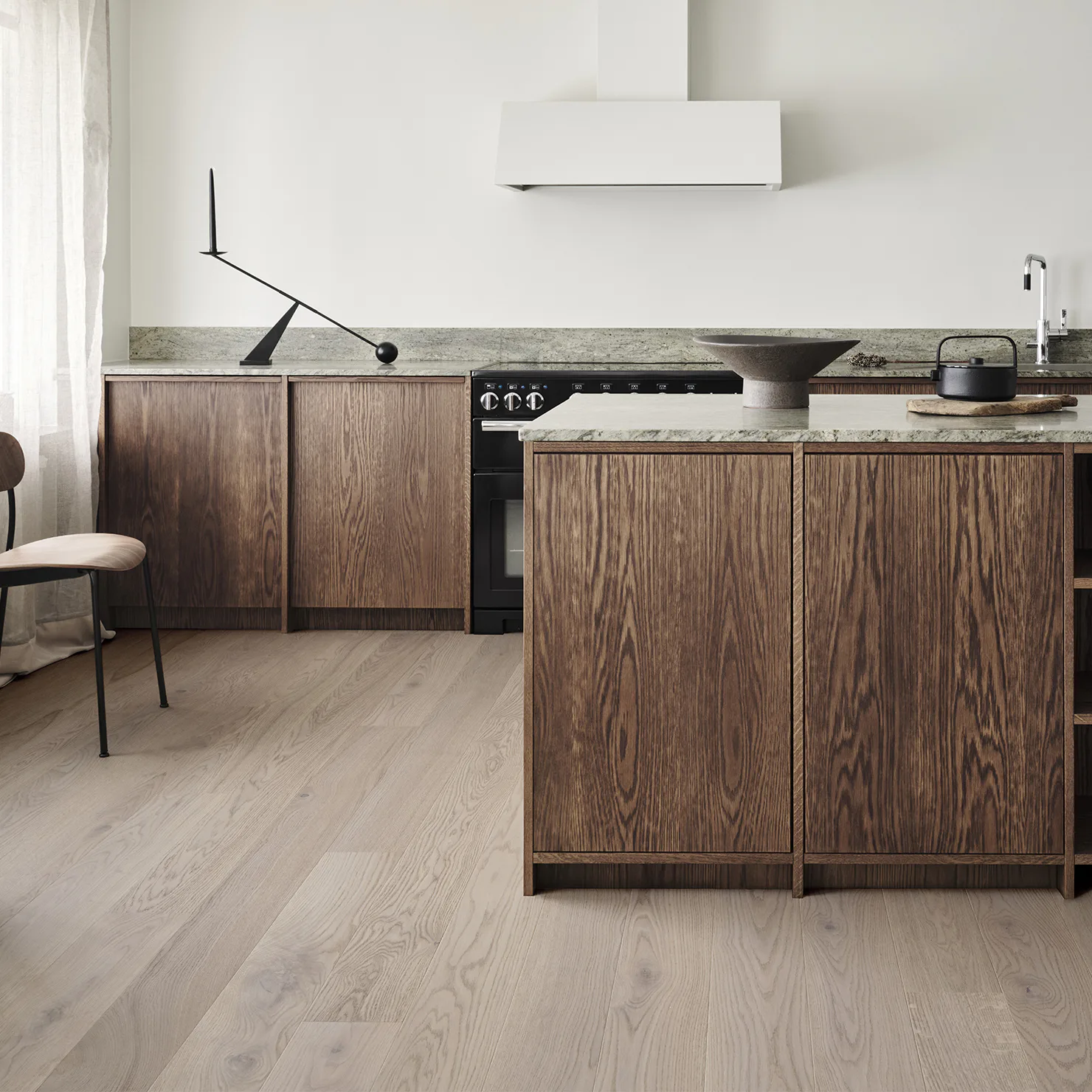 galleri-10-tarkett_grace_oak_grey_chiffon_plank.jpg