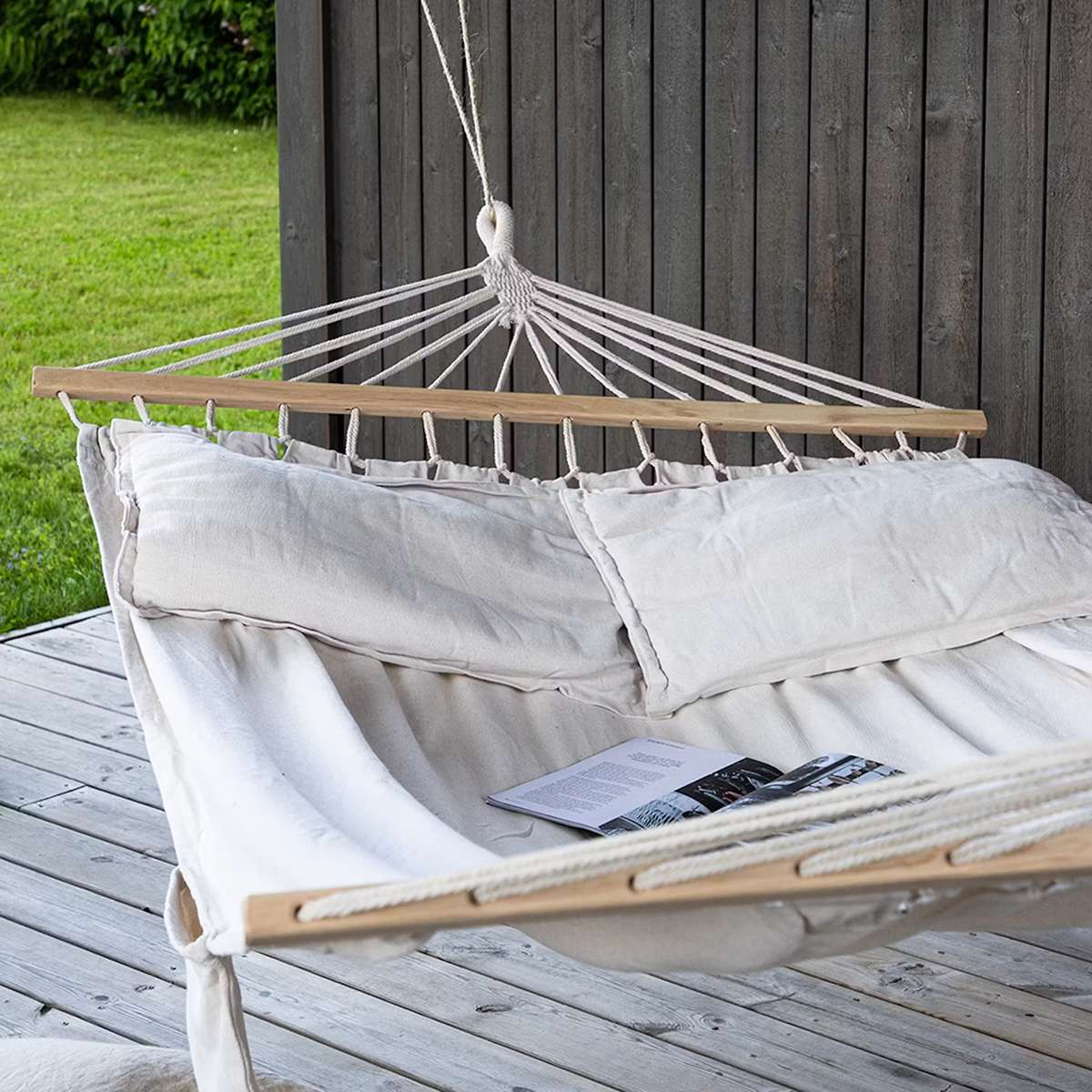 Bästa hängmattan - hangmatta-venture-home-anini-utomhus