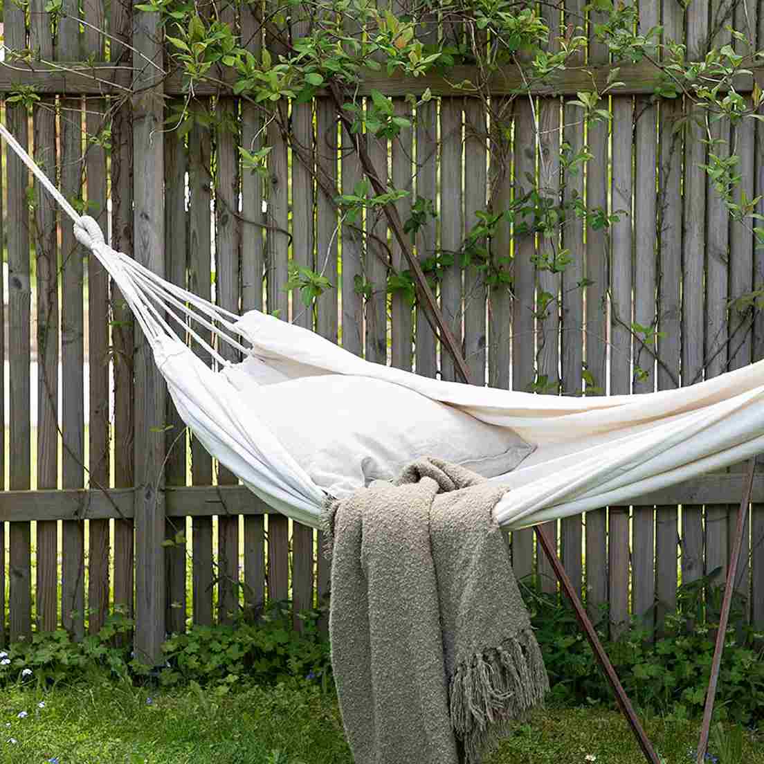 Japandi inredning - Hängmatta Venture Home Hedvig Utomhus