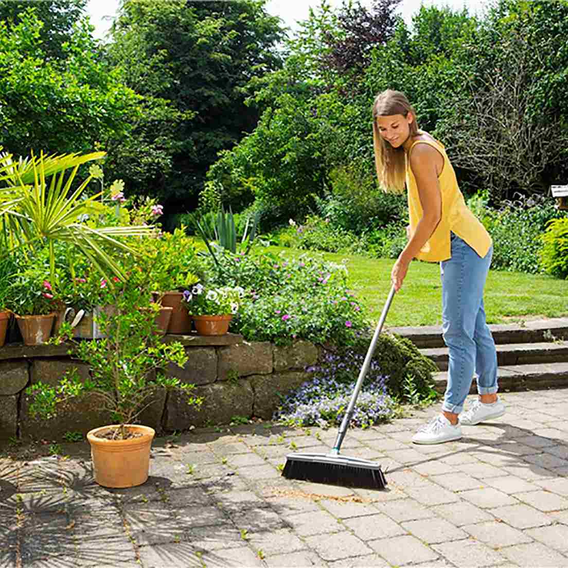 Trädgårdsredskap - trapp-och-gangborste-gardena-natureline-ligh