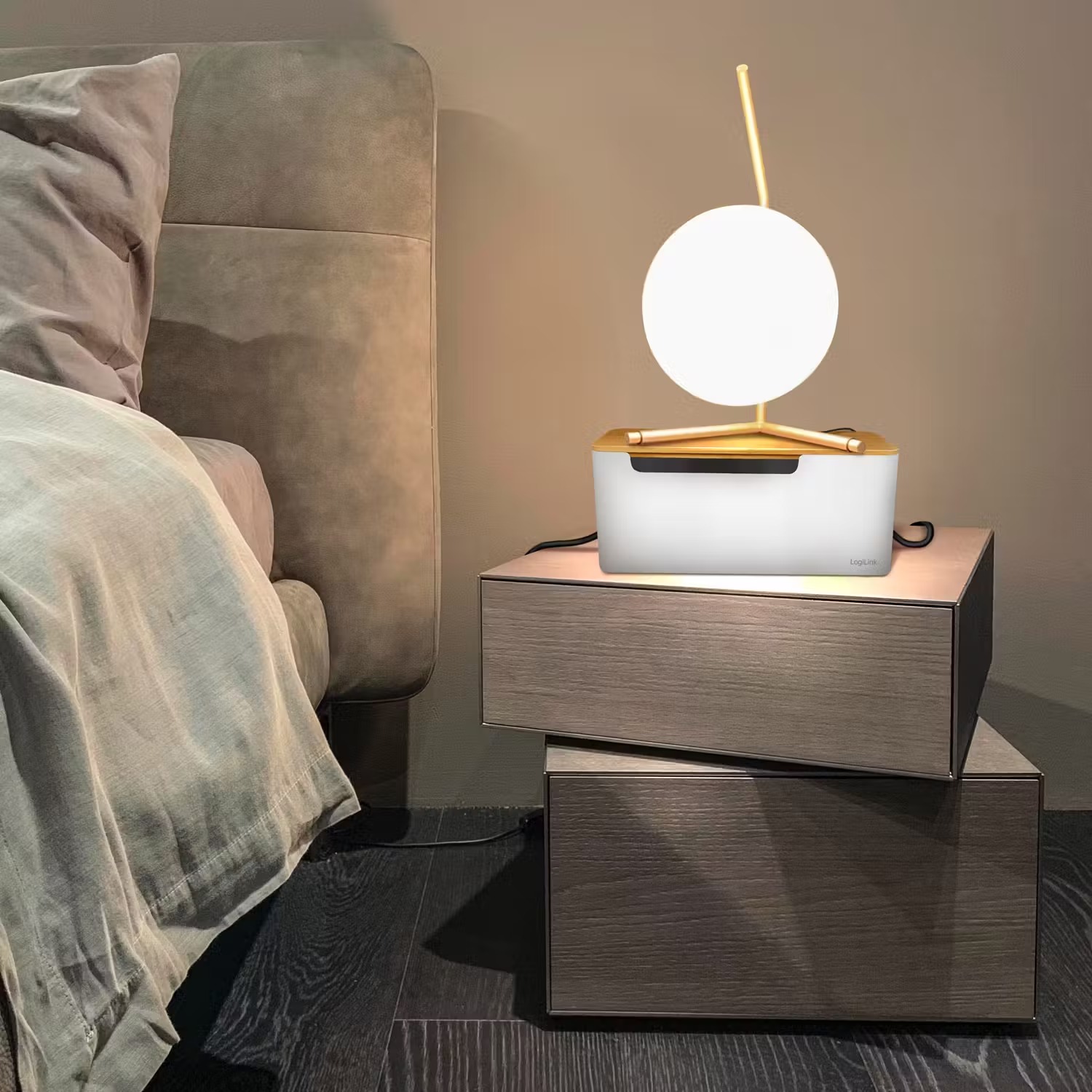 gömma sladdar med kabellist och kabelgömma