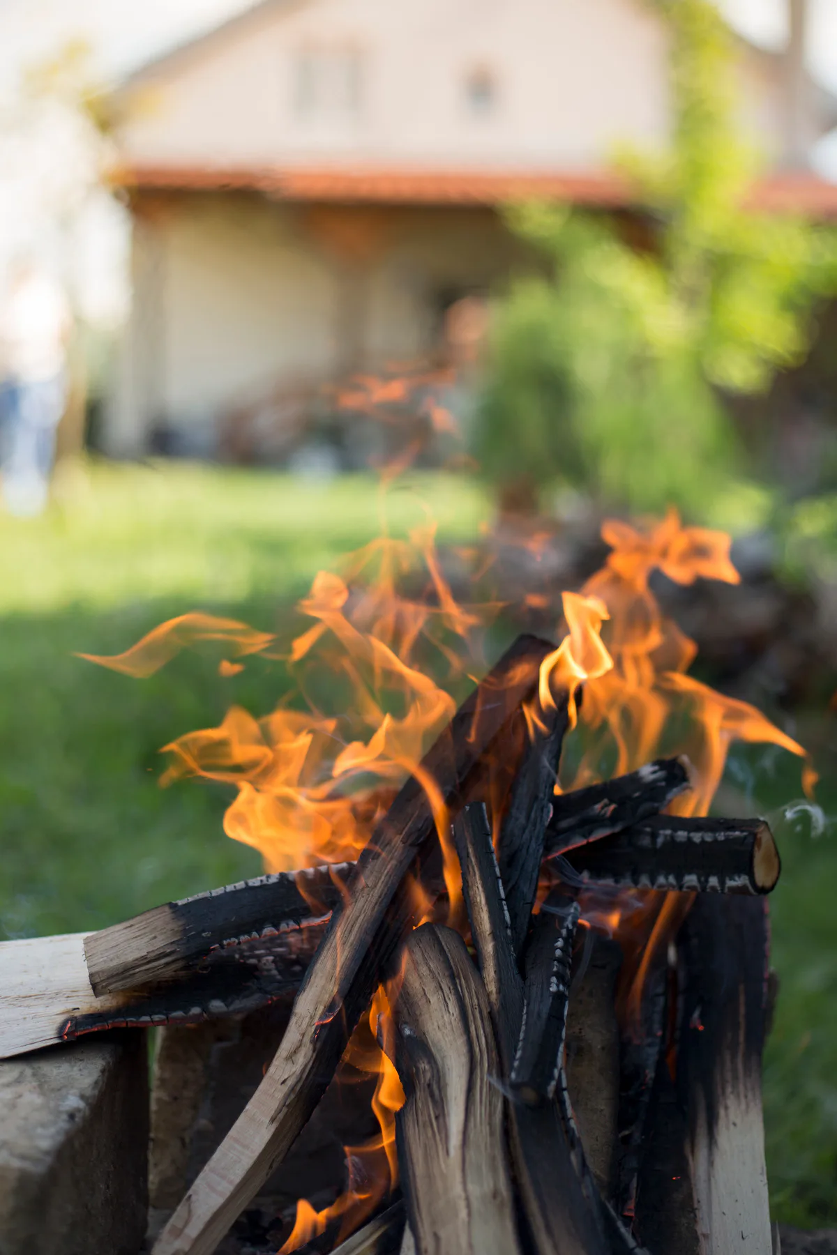 Bygga grillplats i trädgården – placering, material och inredning