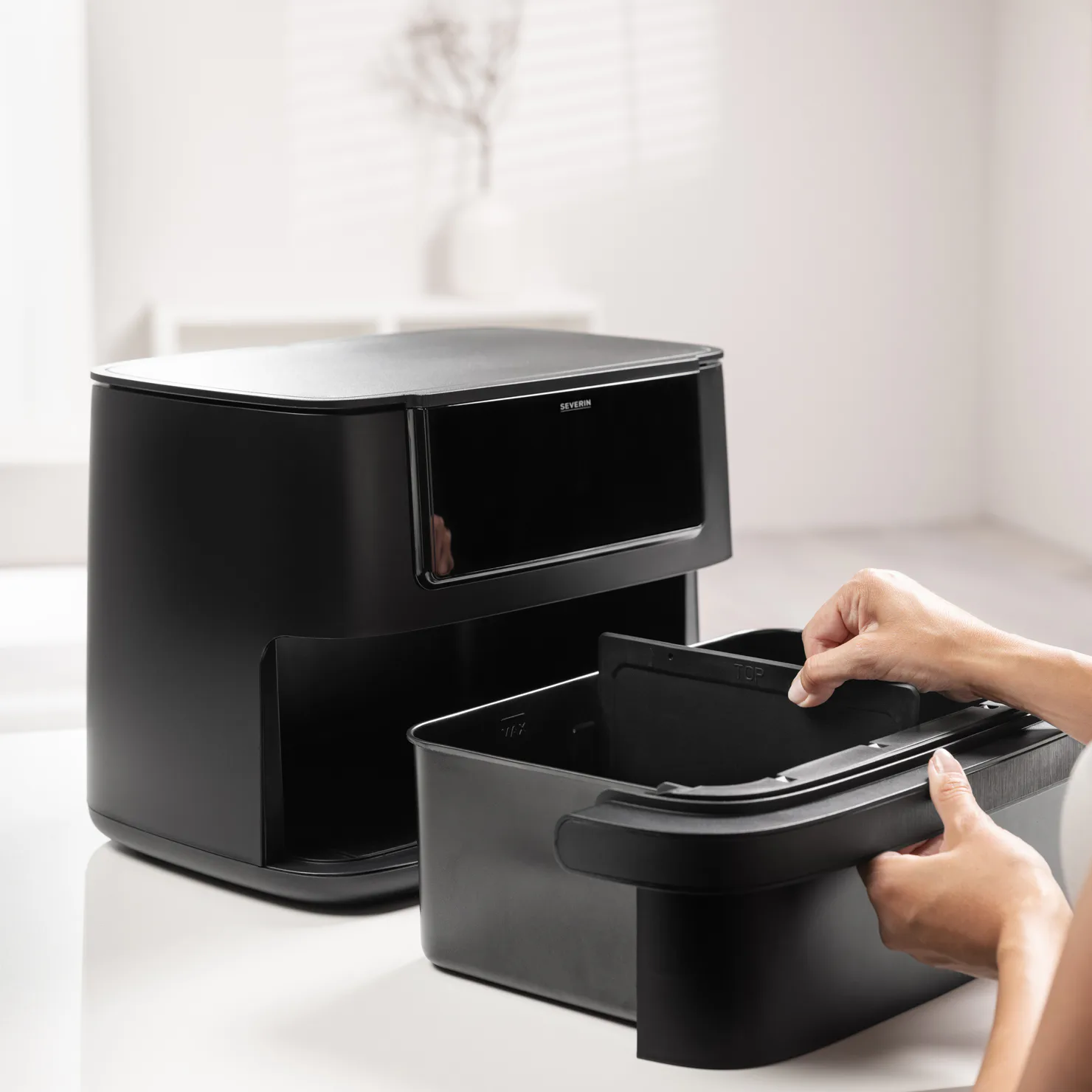 severin_shooting_air-fryer_2490_1_1480x1480.jpg