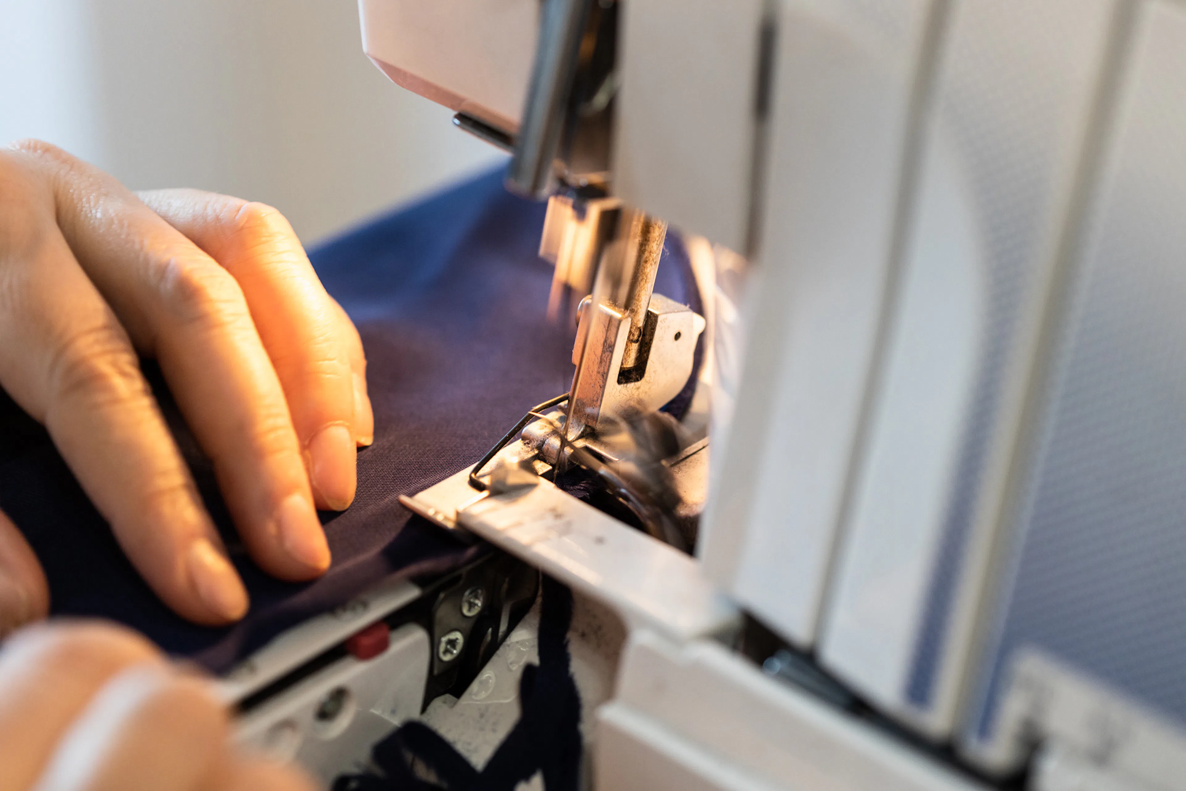 Overlock symaskin bäst i test 2026: Vi jämför prisvärda overlockmaskiner perfekta för nybörjare