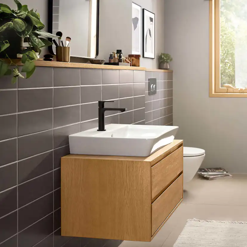 Tvättställsblandare Hansgrohe Rebris E 1-grepps 110 CoolStart med Lyftventil
