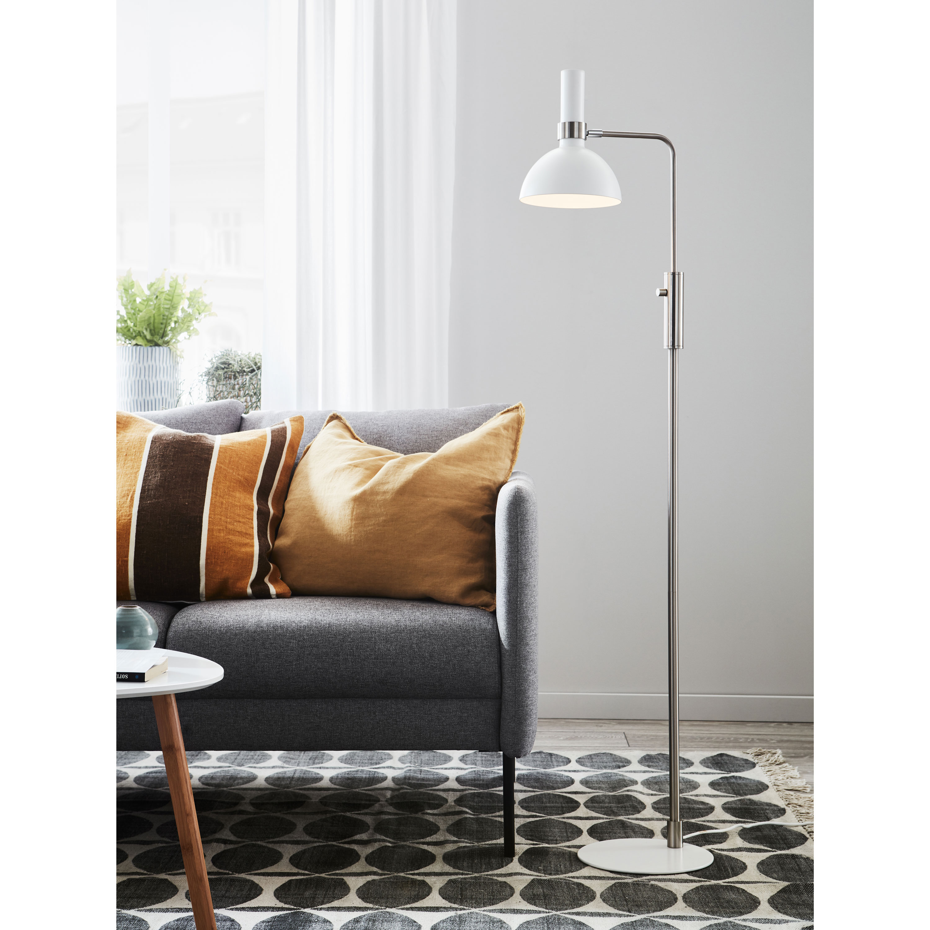 Golvlampa Markslöjd Larry