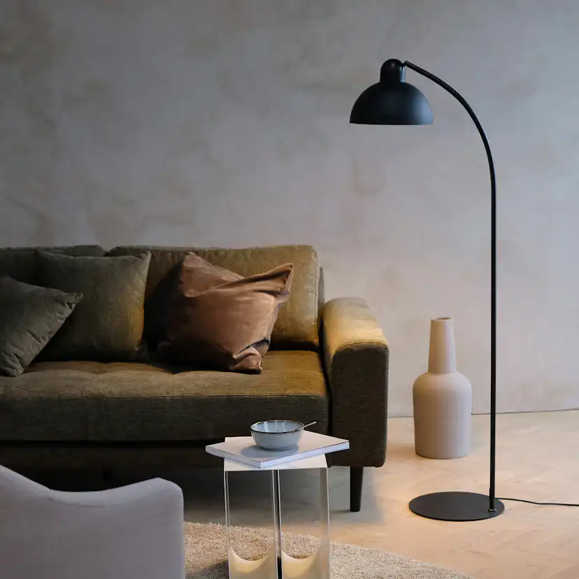 Golvlampa Dyberg Larsen Eric