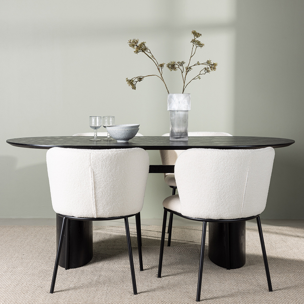 Matgrupp Venture Home Isolde med 4 st Edina stolar