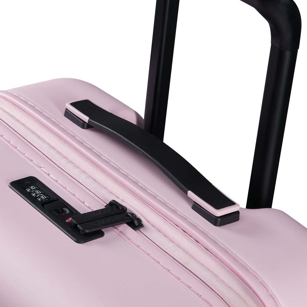 Resväska Novastream American Tourister Exp 67 Med 4 Hjul