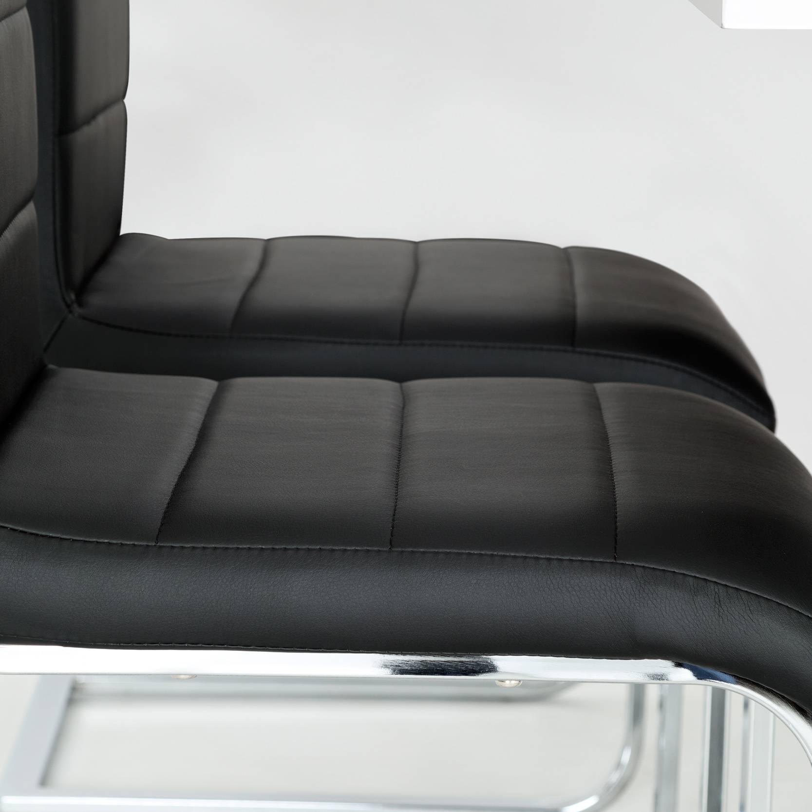 Matgrupp Concept 55 Ratliff Rektangulärt Matbord 180-220 cm Förlängningsbart med 4 Cibus Matstol