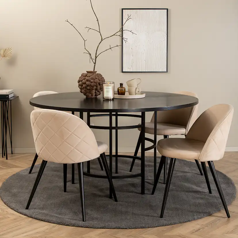Matgrupp Venture Home Wien med 4 Valentina Stitcthes Stolar Sammet