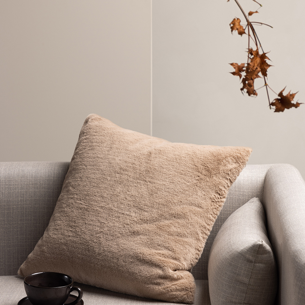 Thea Cushion Cover Rabbit fur/Poly Velvet - Beige Beige