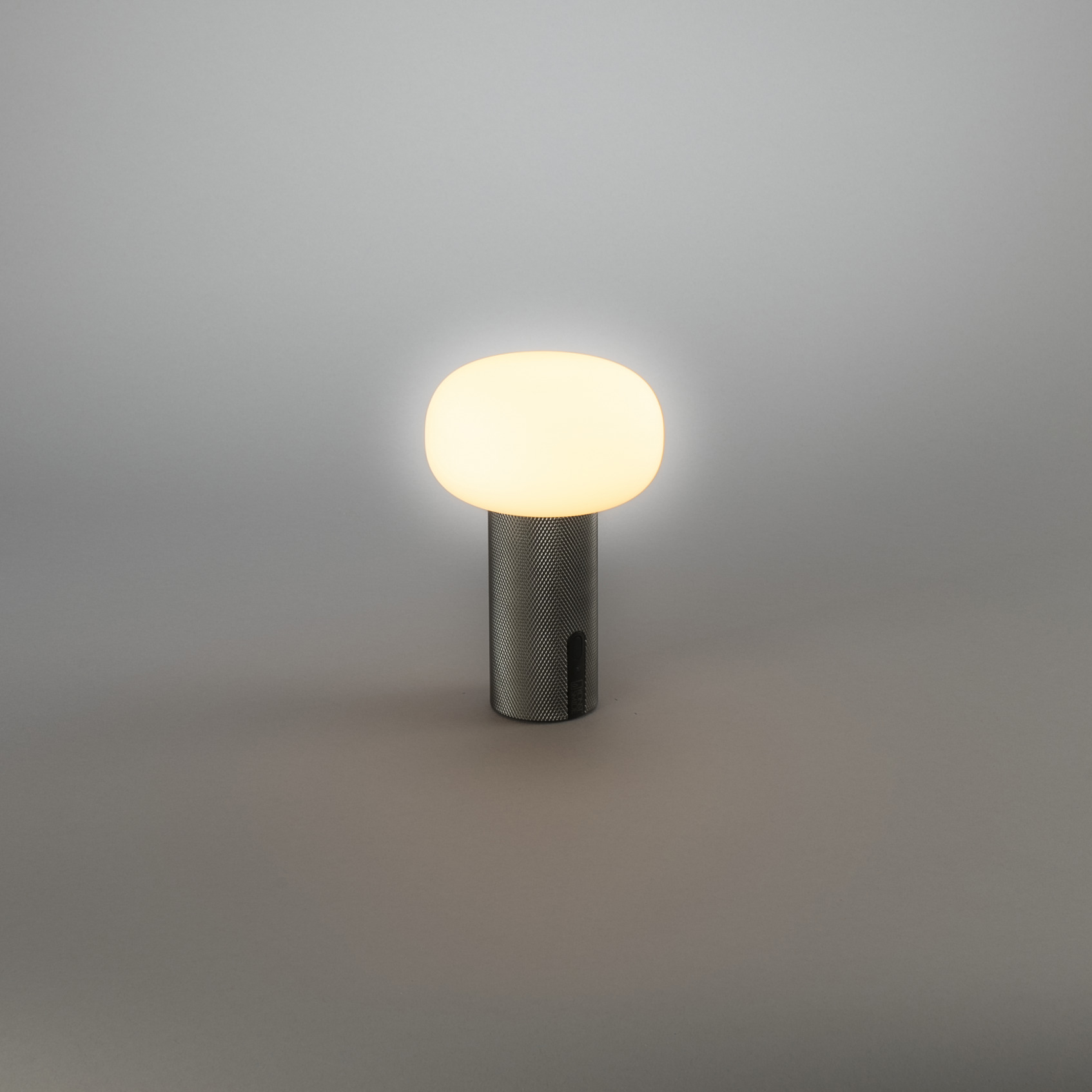 Portabel Lampa Gnosjö Konstsmide Antibes Mini Bordslampa USBxMatt Silver
