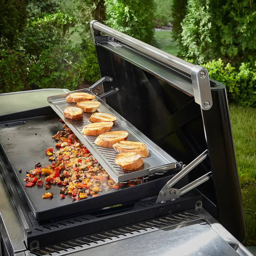 Värmehylla Weber Slate 76 cm för Grill & Stekbord