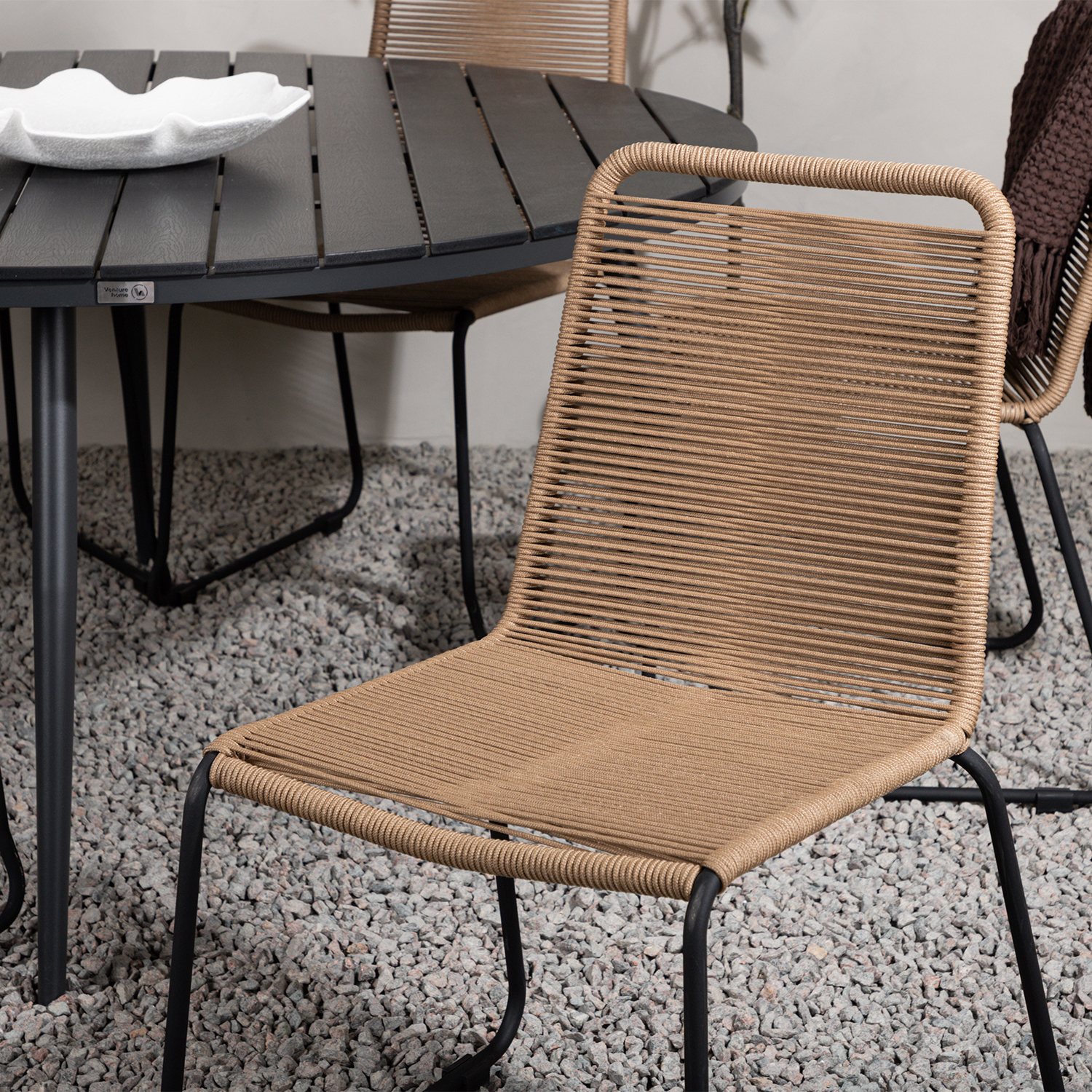 Matgrupp Venture Home Break Ø150 med 6 Lindos Stapelstolar