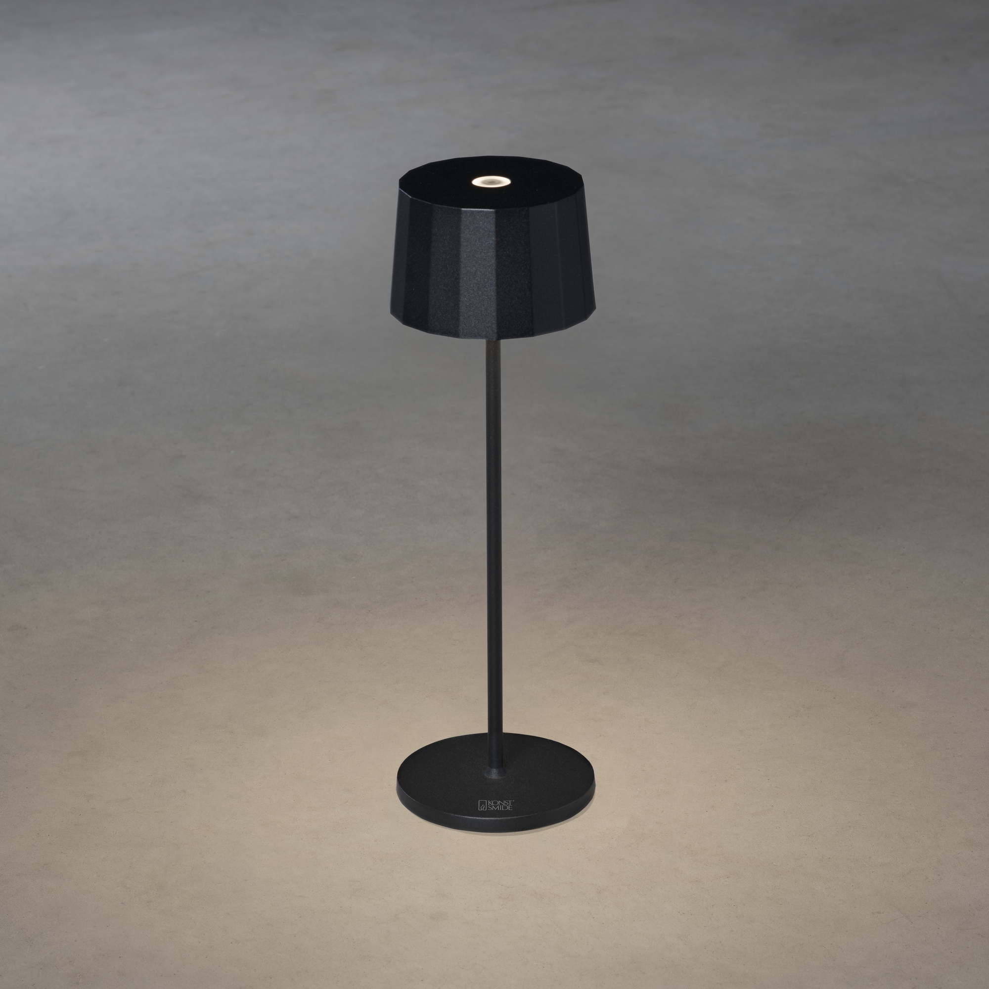 Bordslampa Gnosjö Konstsmide Positano USB