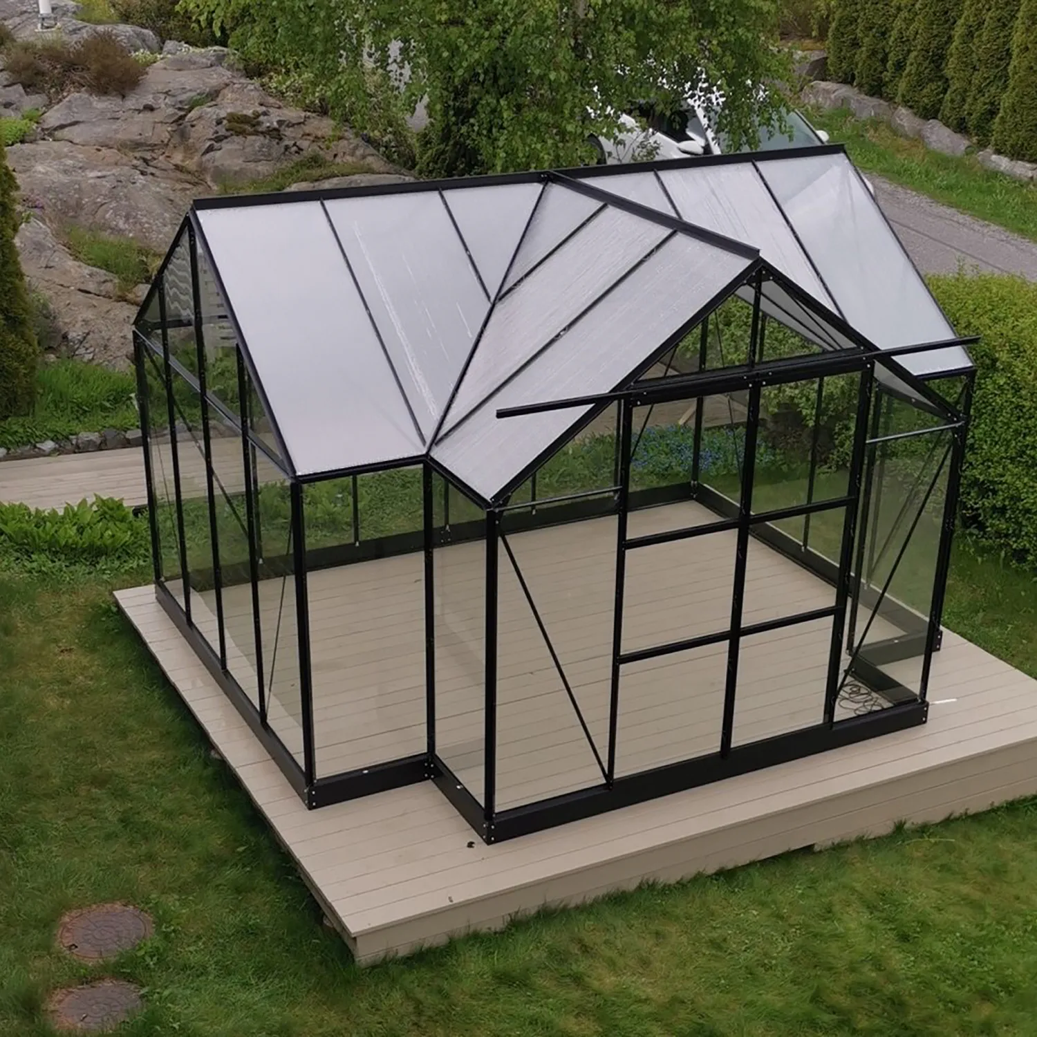 Växthus Gardeney Triton Svart Aluminiumstomme med UV-skyddat Polykarbonattak & Härdat Glas, 10,2 m²