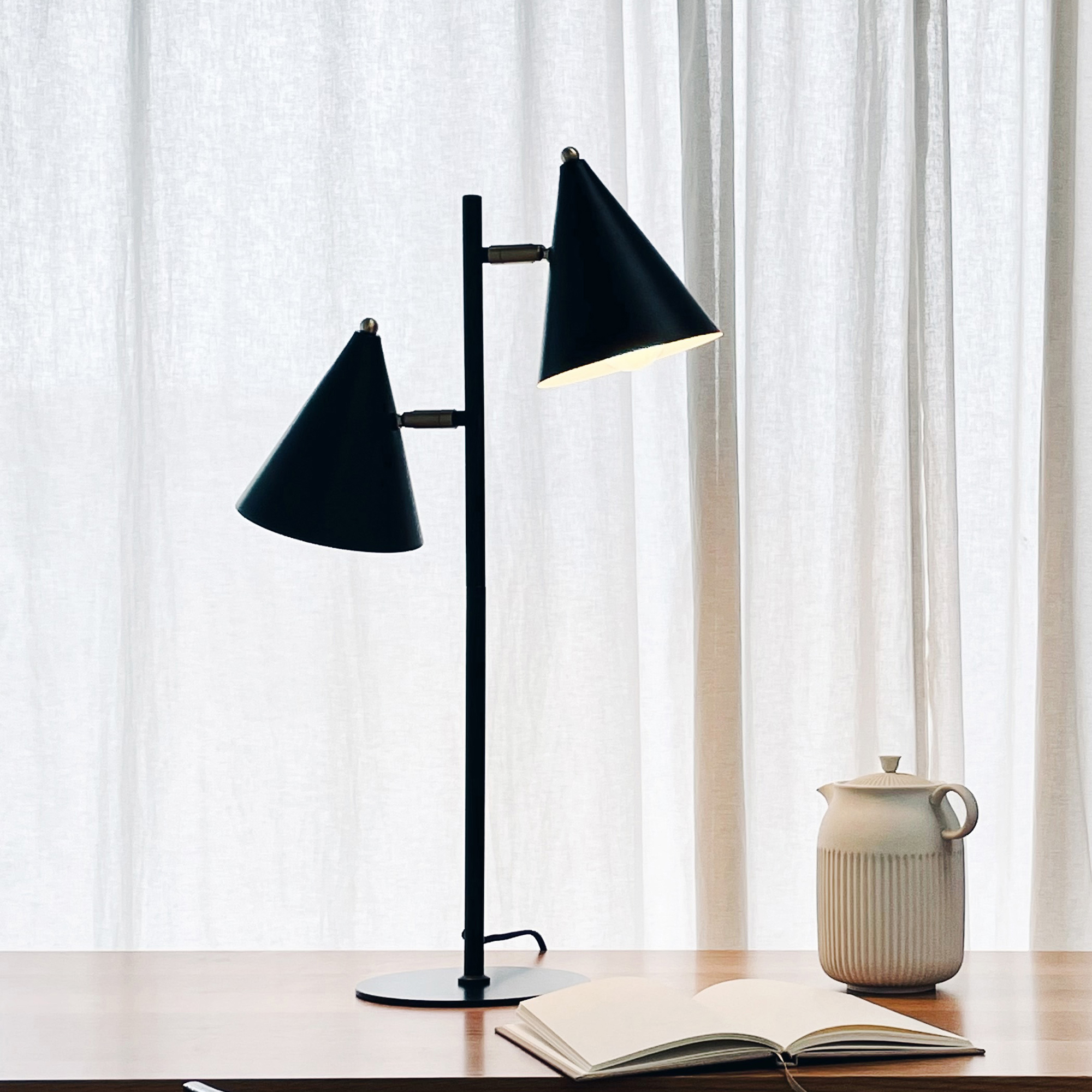 Bordslampa Dyberg Larsen French collection Rouen