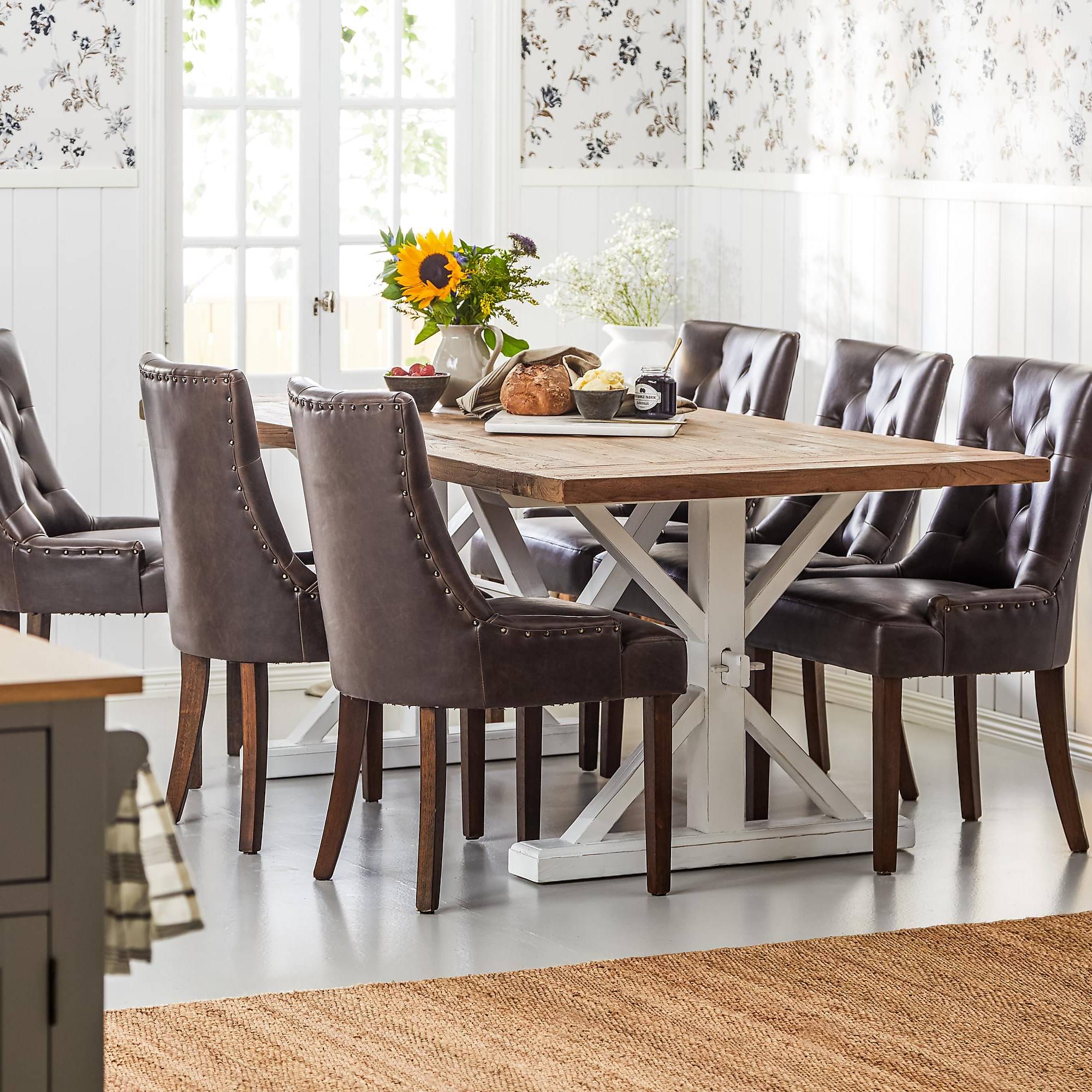 Matgrupp Bloomington Lyon Rektangulärt Matbord 200-290 cm Förlängningsbartt Vit Bas med 6 Tuva Matstol