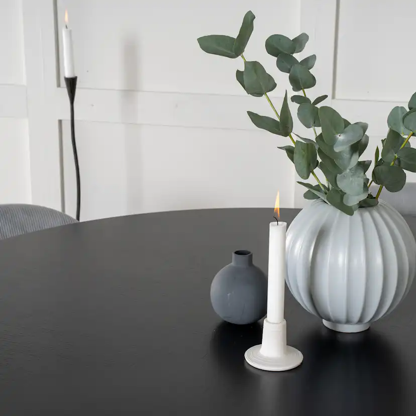 Matgrupp furniture/fashion Copenhagen med 6 Valentina Stolar