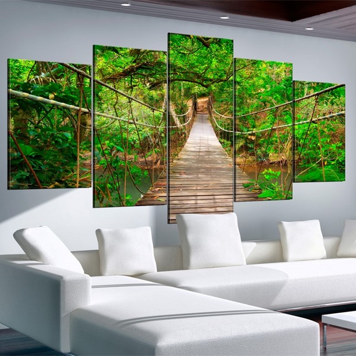 Tavla Arkiio Walk Among The Trees