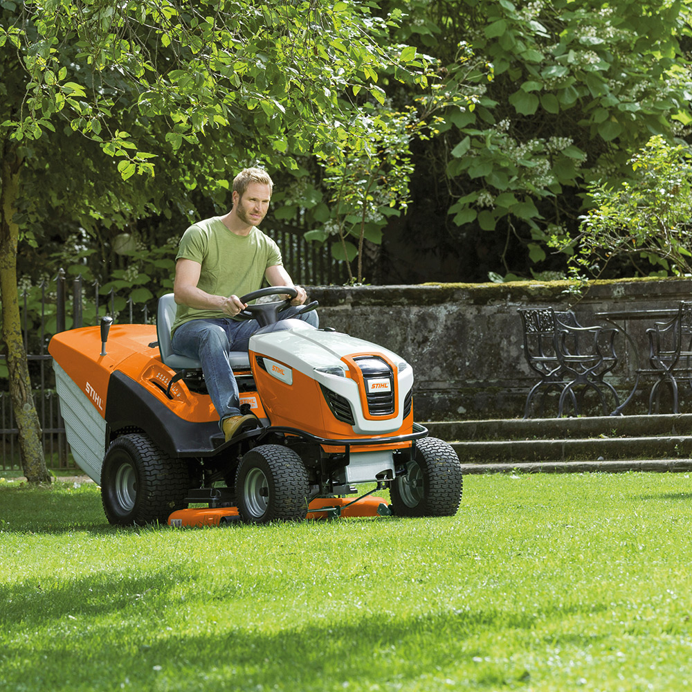 Trädgårdstraktor STIHL RT 6127.1 ZL