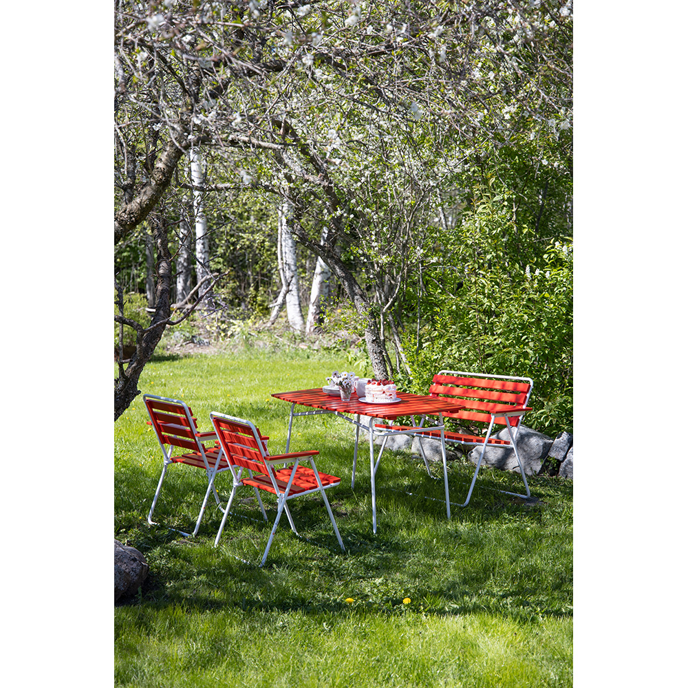 Retro set bord 403 + 2st 305 stolar + 302 bänk, vit/röd Vit/Röd